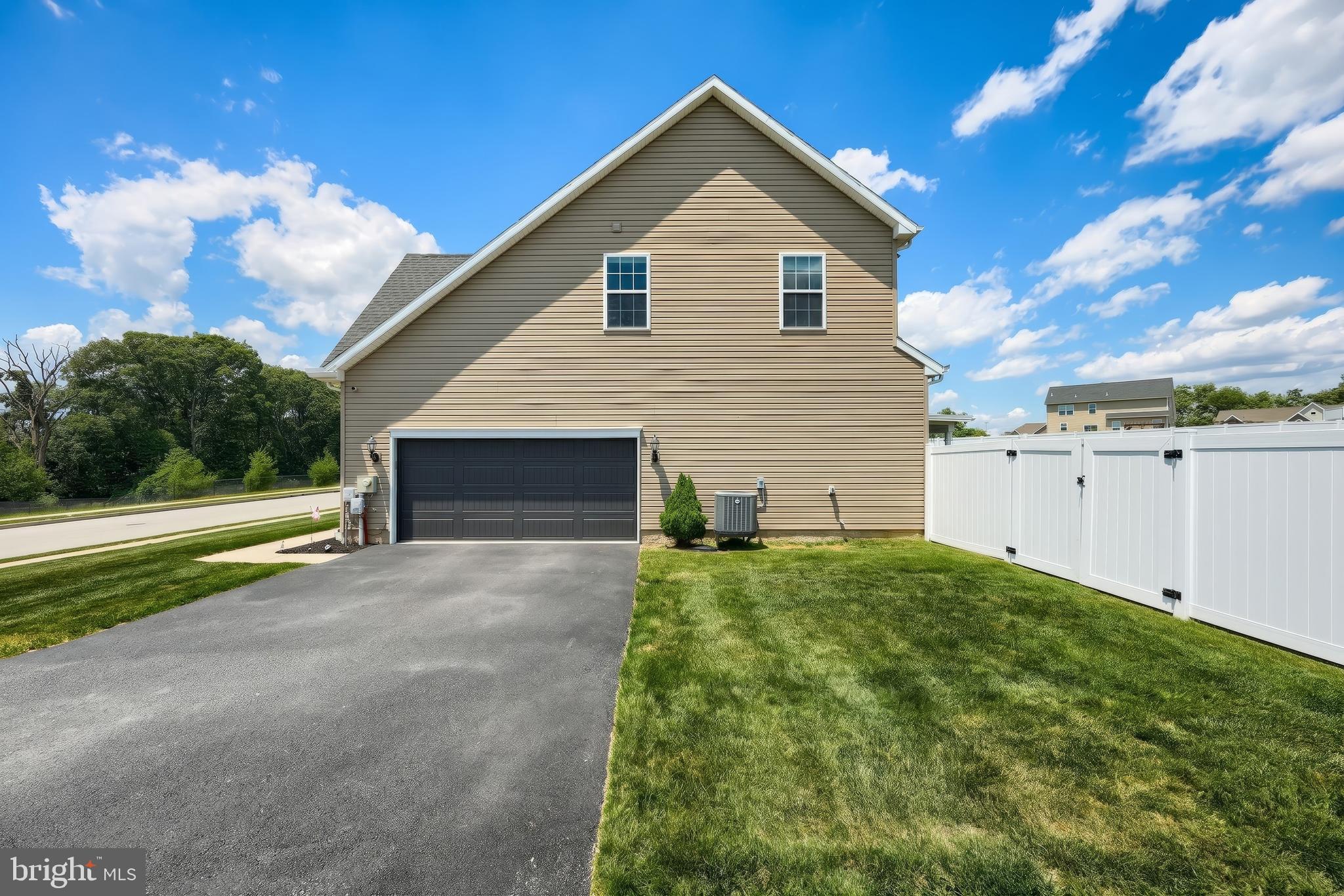 WHISPER RUN - Residential
