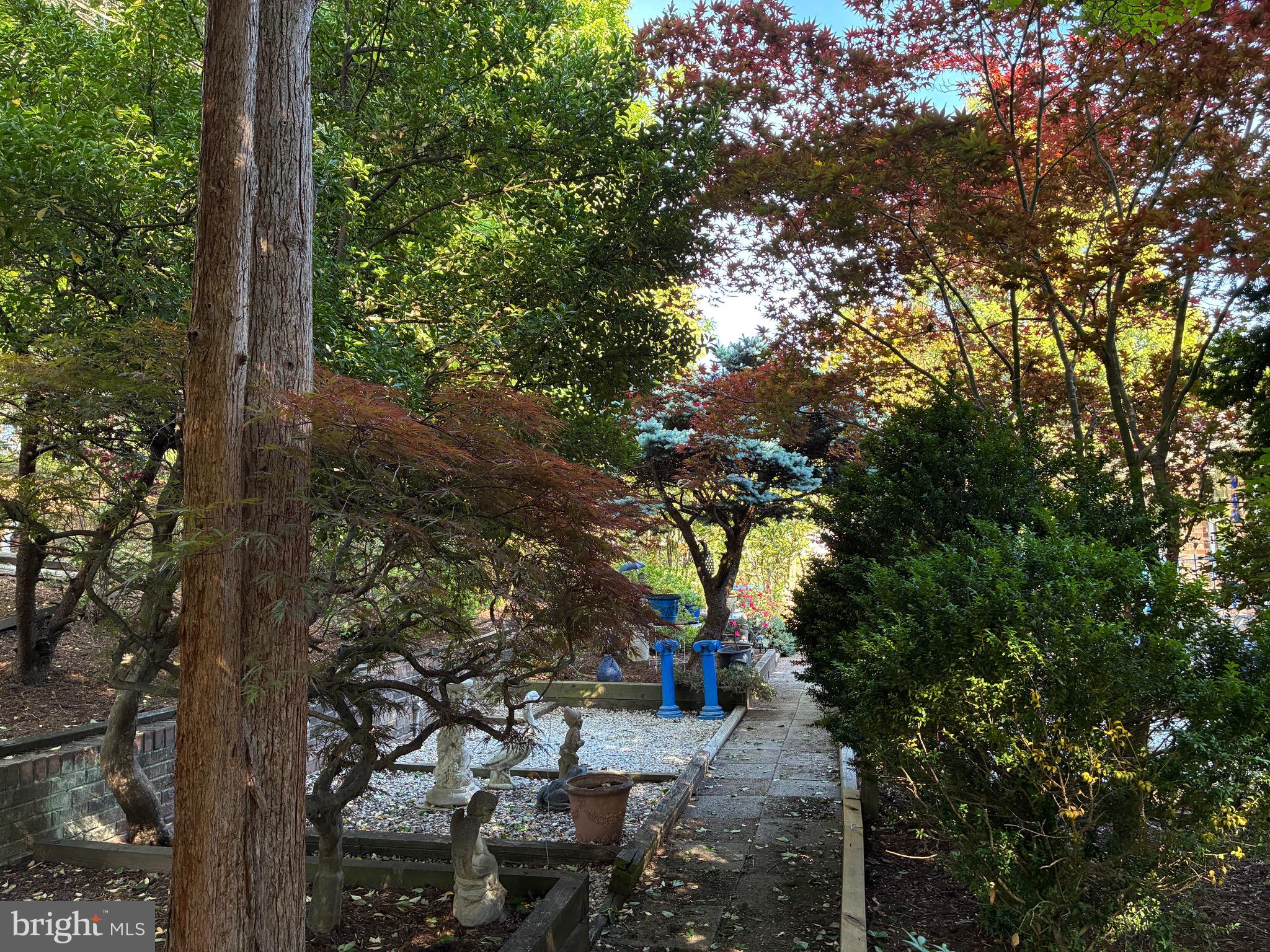 CHESTERBROOK WOODS - Residential
