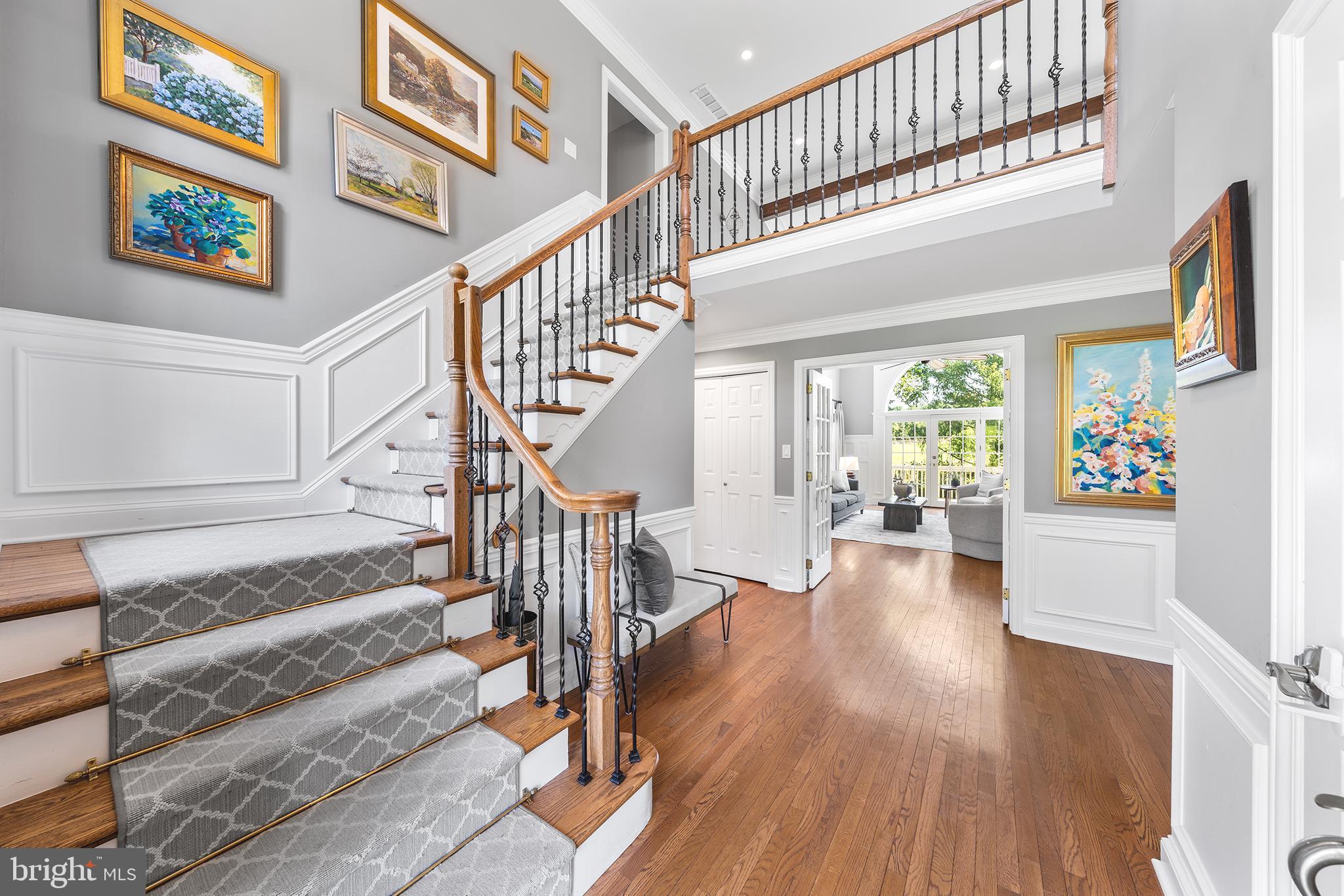 SHADOW OAK - Residential