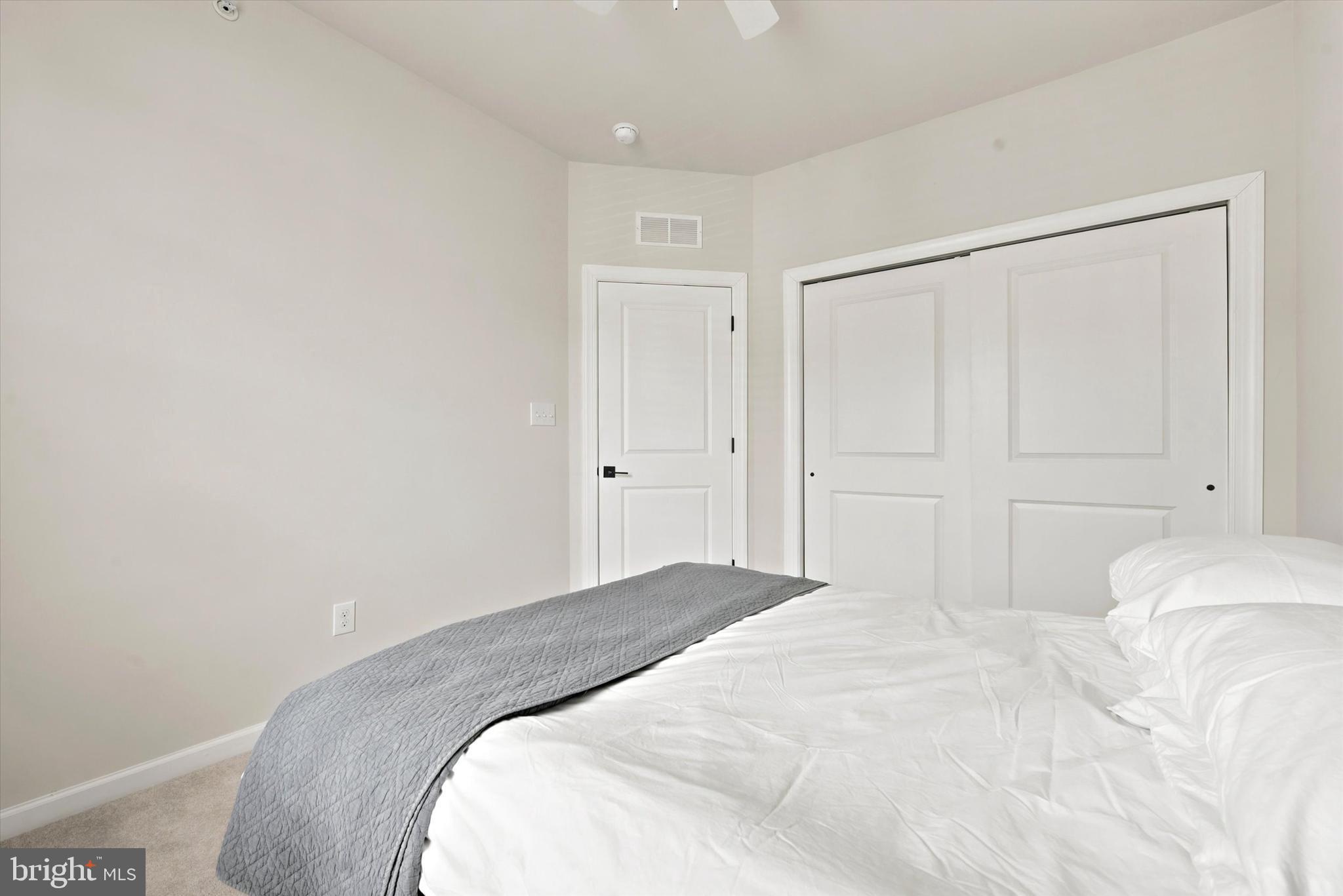 STEELPOINTE - Residential