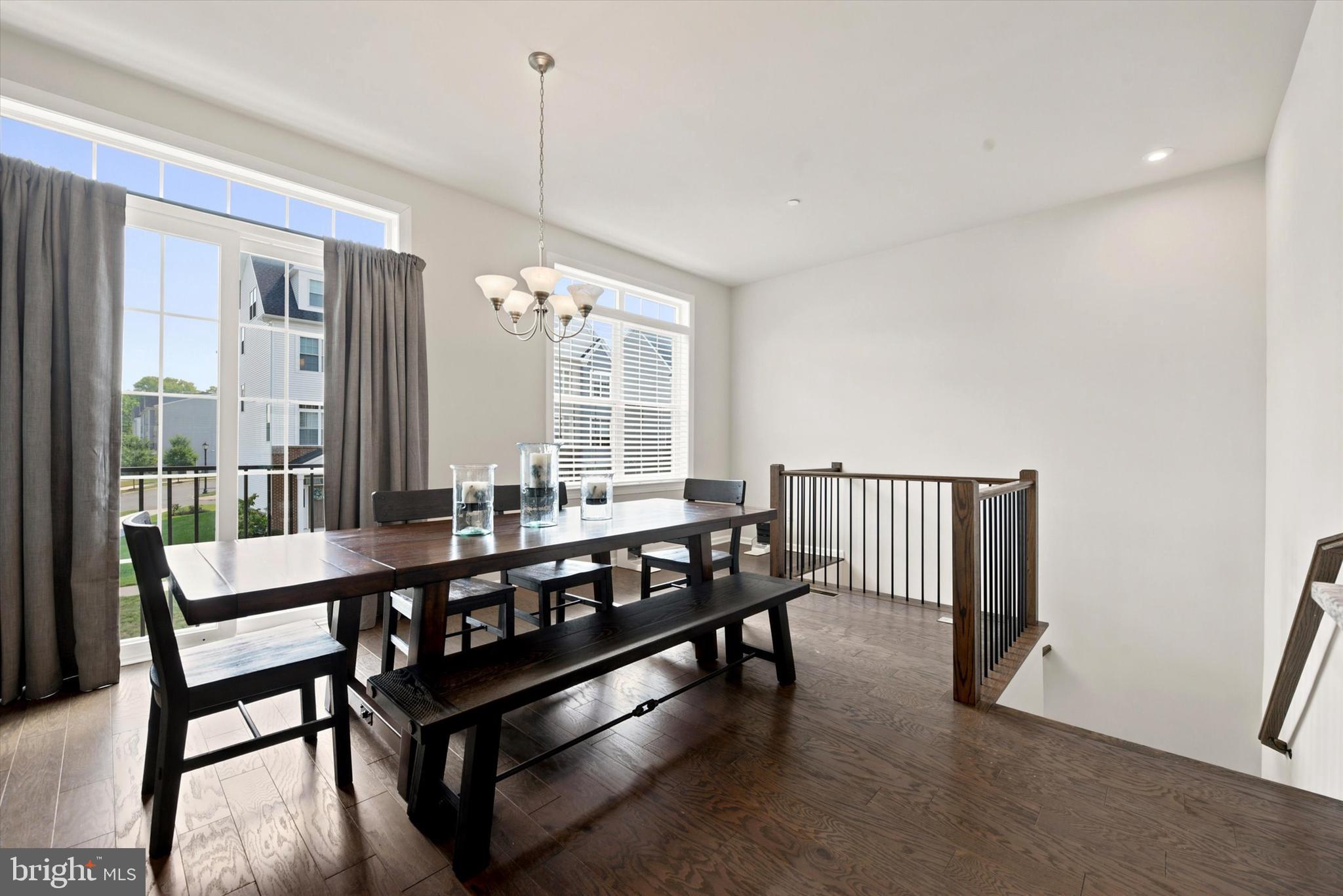 STEELPOINTE - Residential