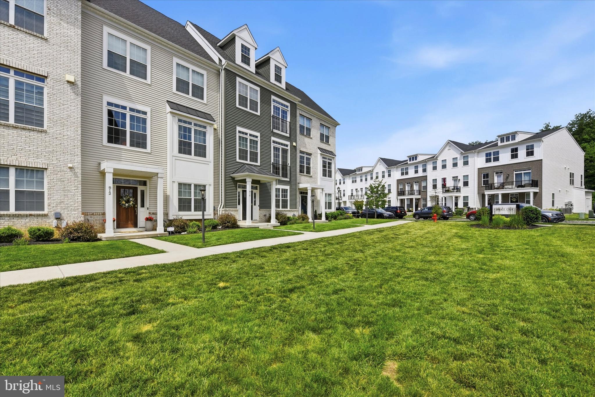 STEELPOINTE - Residential