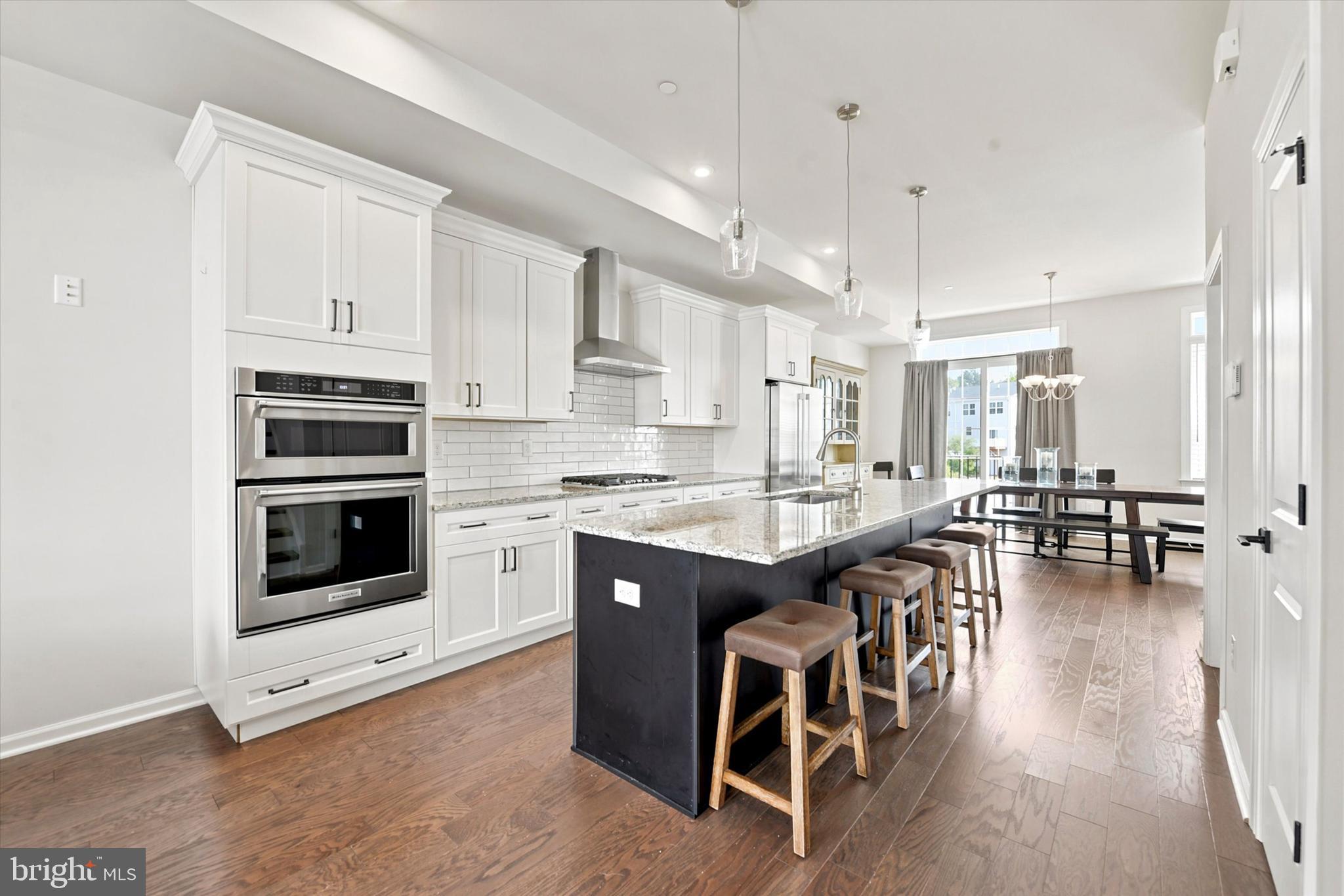 STEELPOINTE - Residential