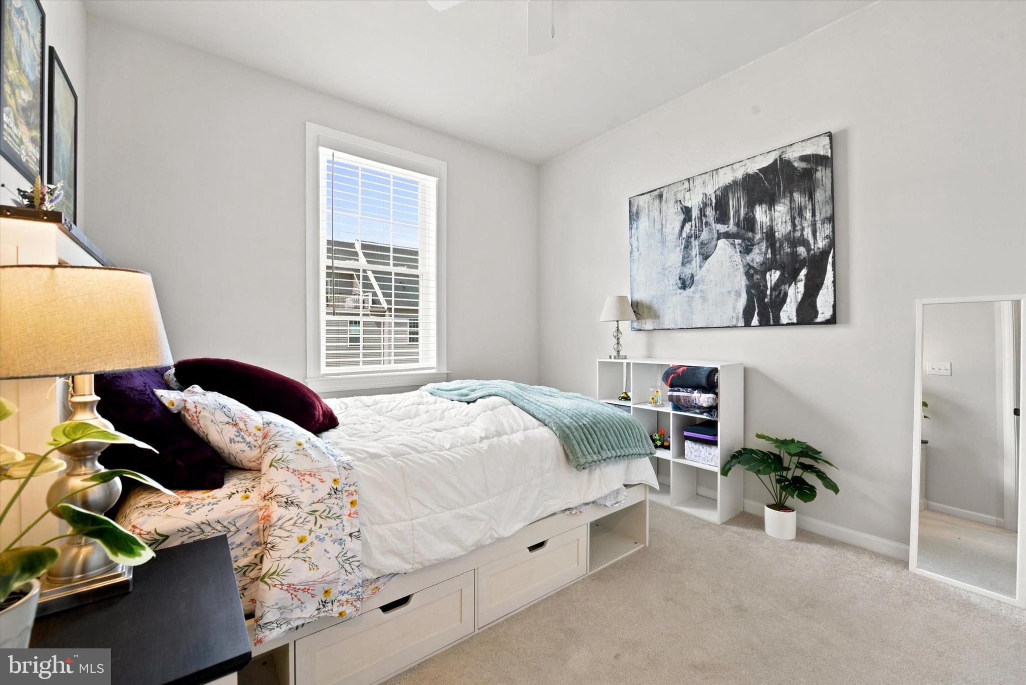 STEELPOINTE - Residential