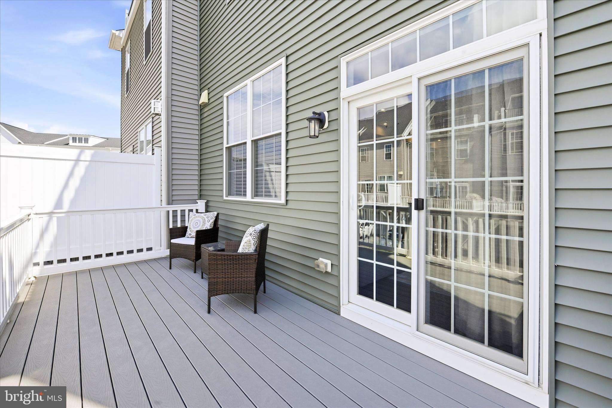STEELPOINTE - Residential