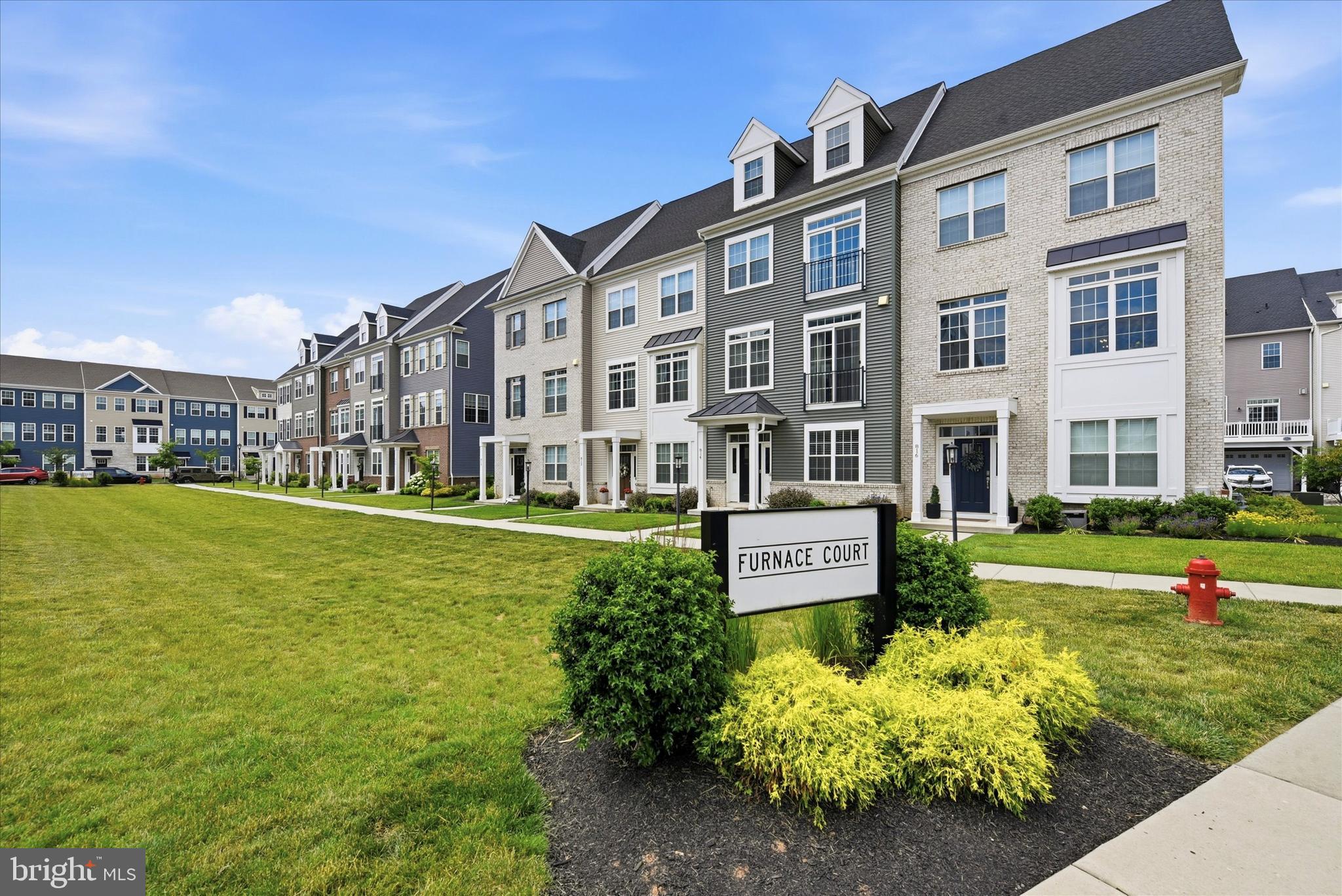 STEELPOINTE - Residential