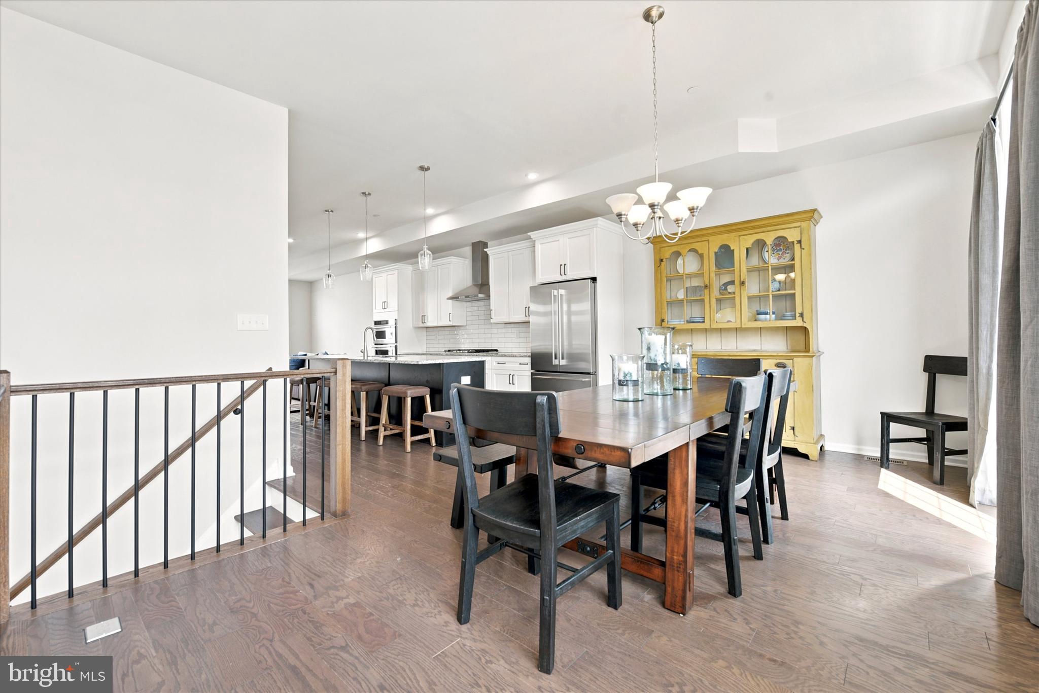 STEELPOINTE - Residential