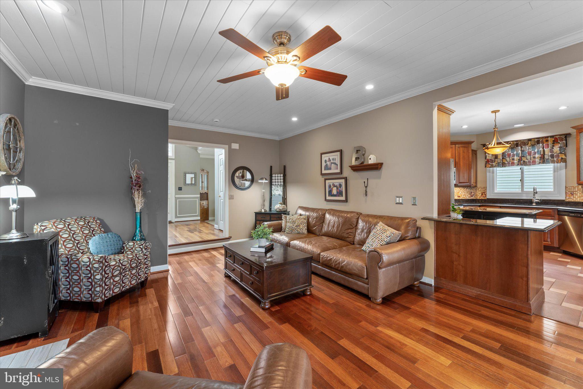 ASHBURN VILLAGE - Residential