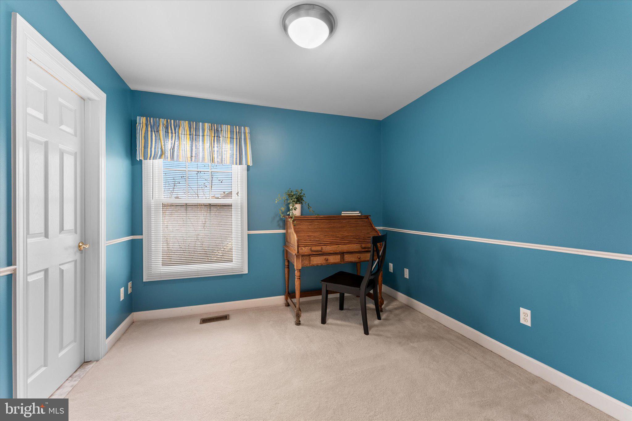 ASHBURN VILLAGE - Residential