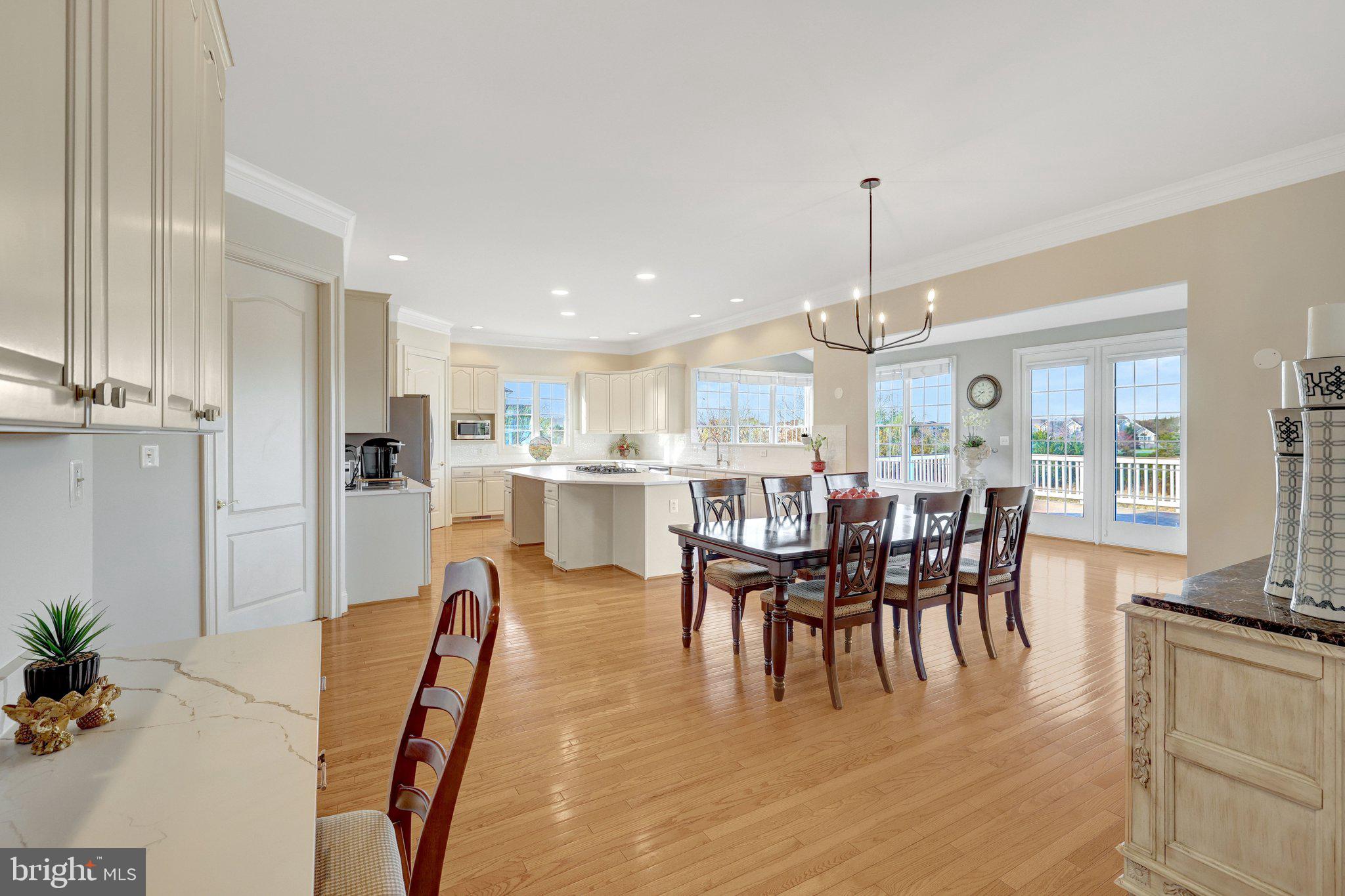 LOUDOUN VALLEY ESTATES - Residential