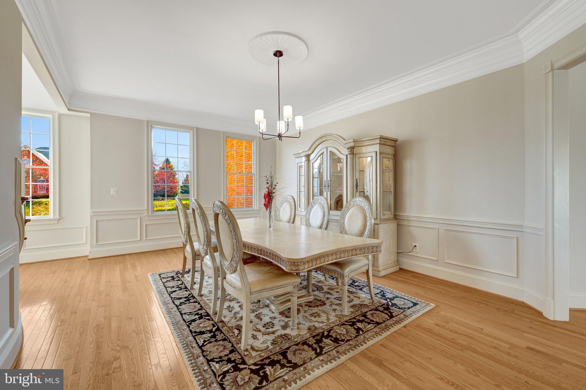 LOUDOUN VALLEY ESTATES - Residential