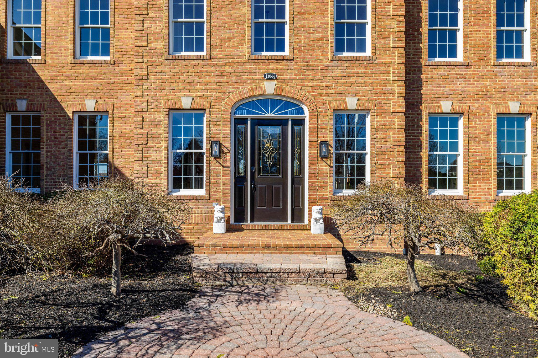 LOUDOUN VALLEY ESTATES - Residential