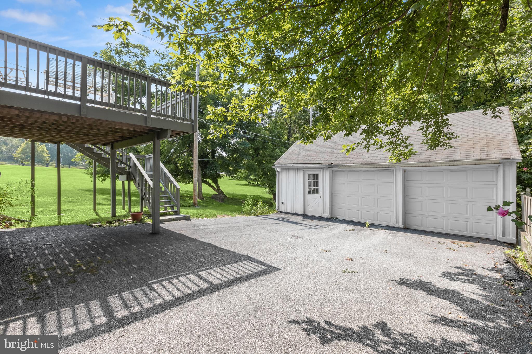 ARBUTUS - Residential