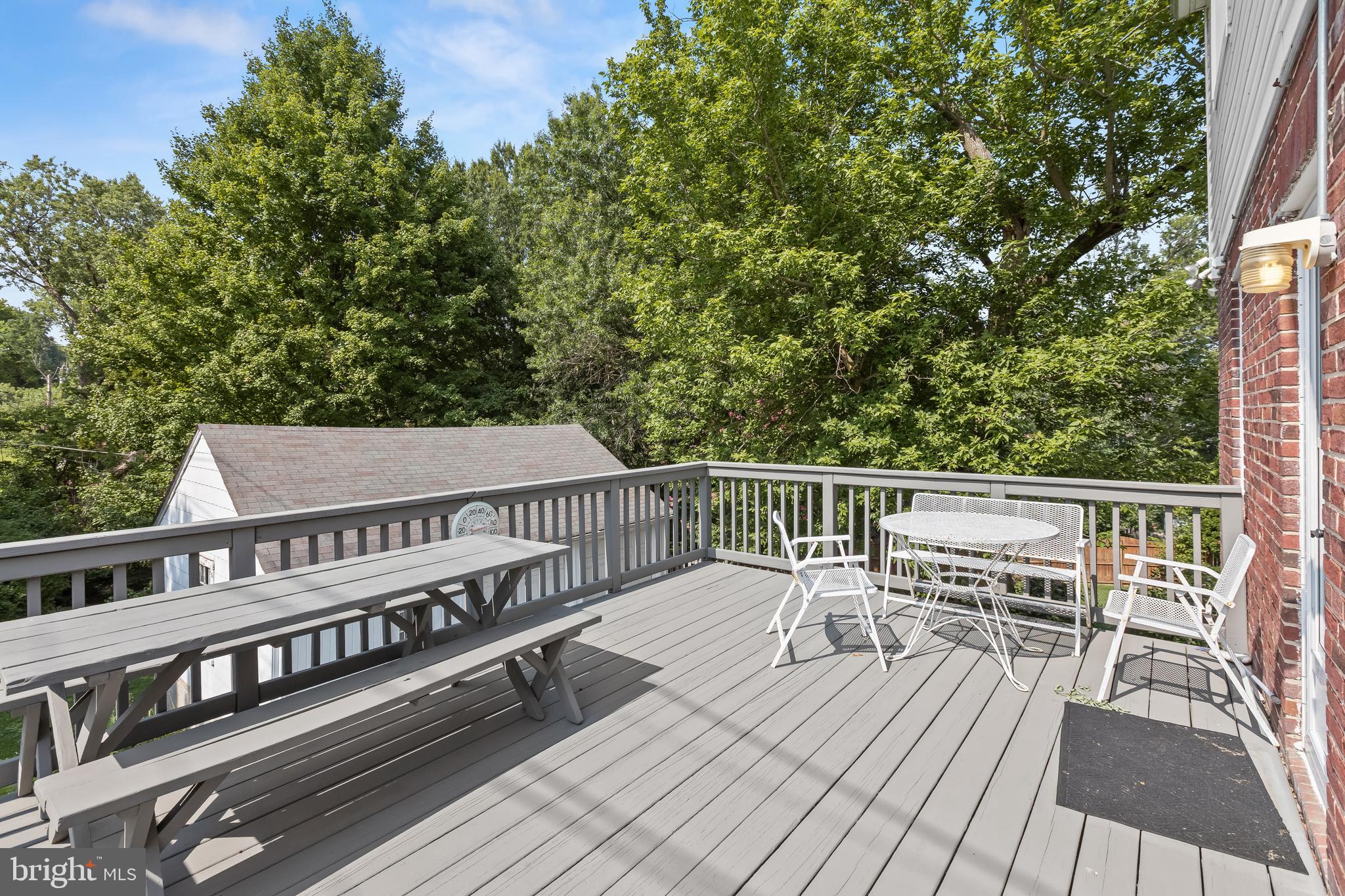 ARBUTUS - Residential