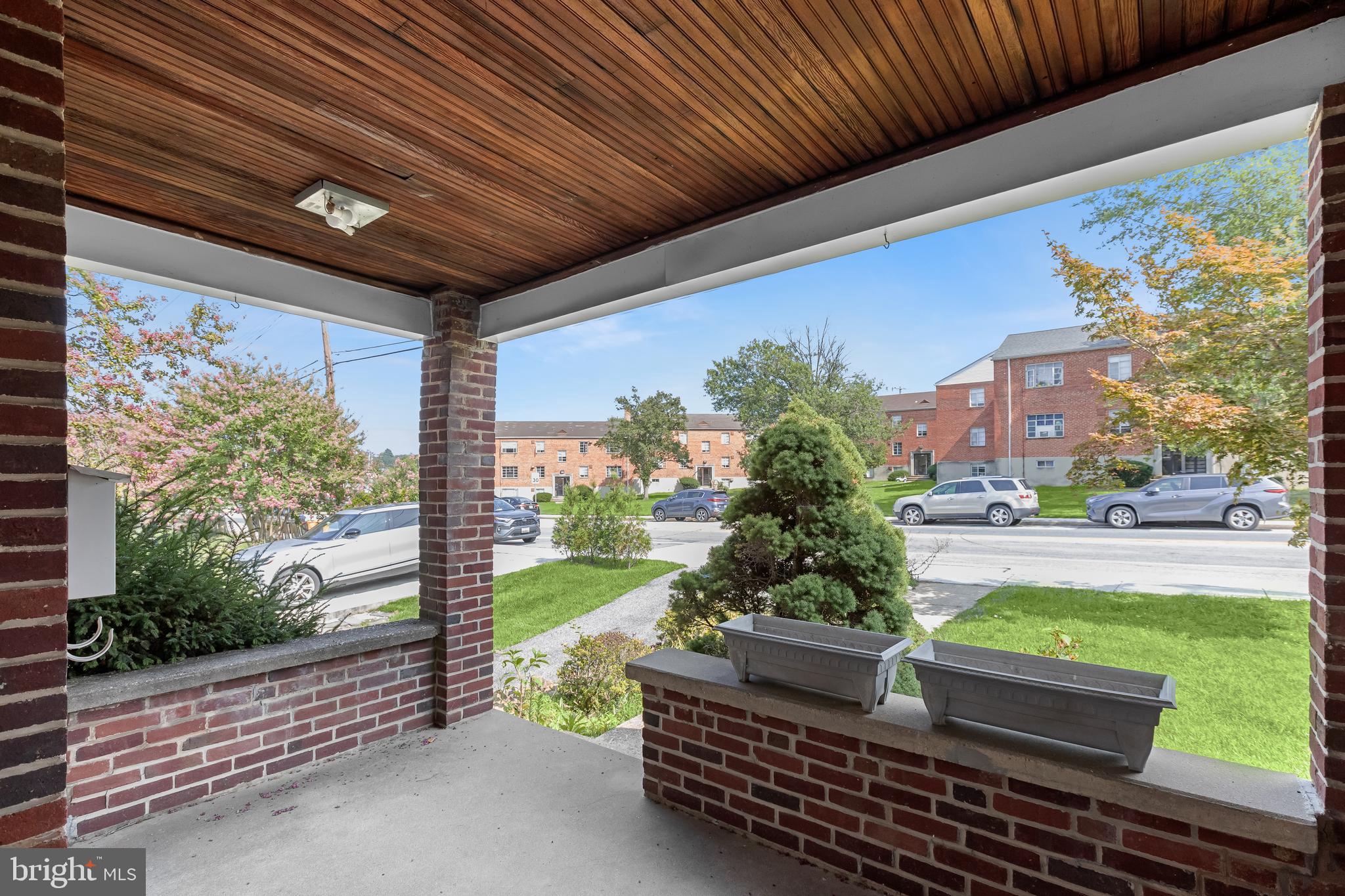 ARBUTUS - Residential