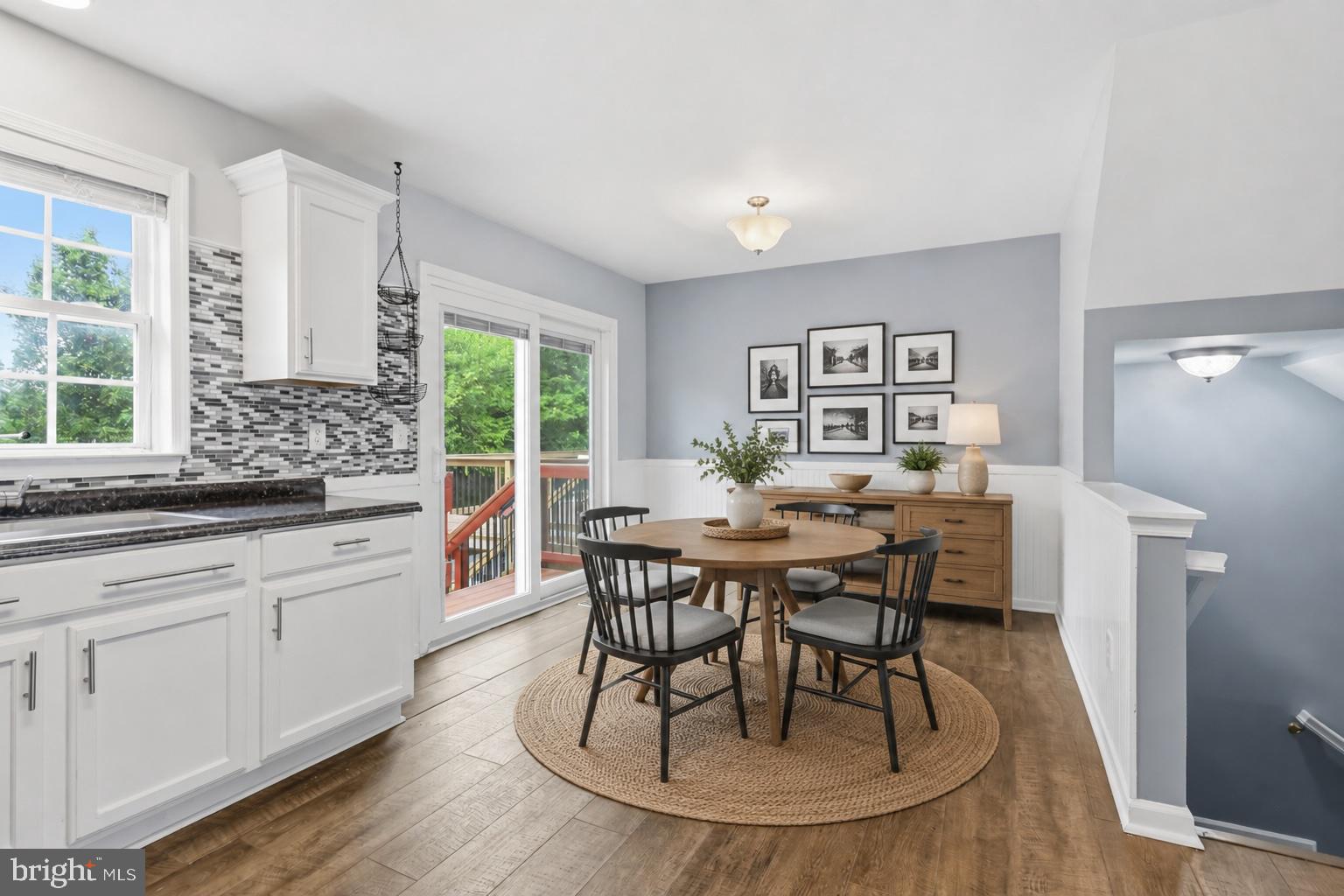 ASHBURN MANOR - Residential