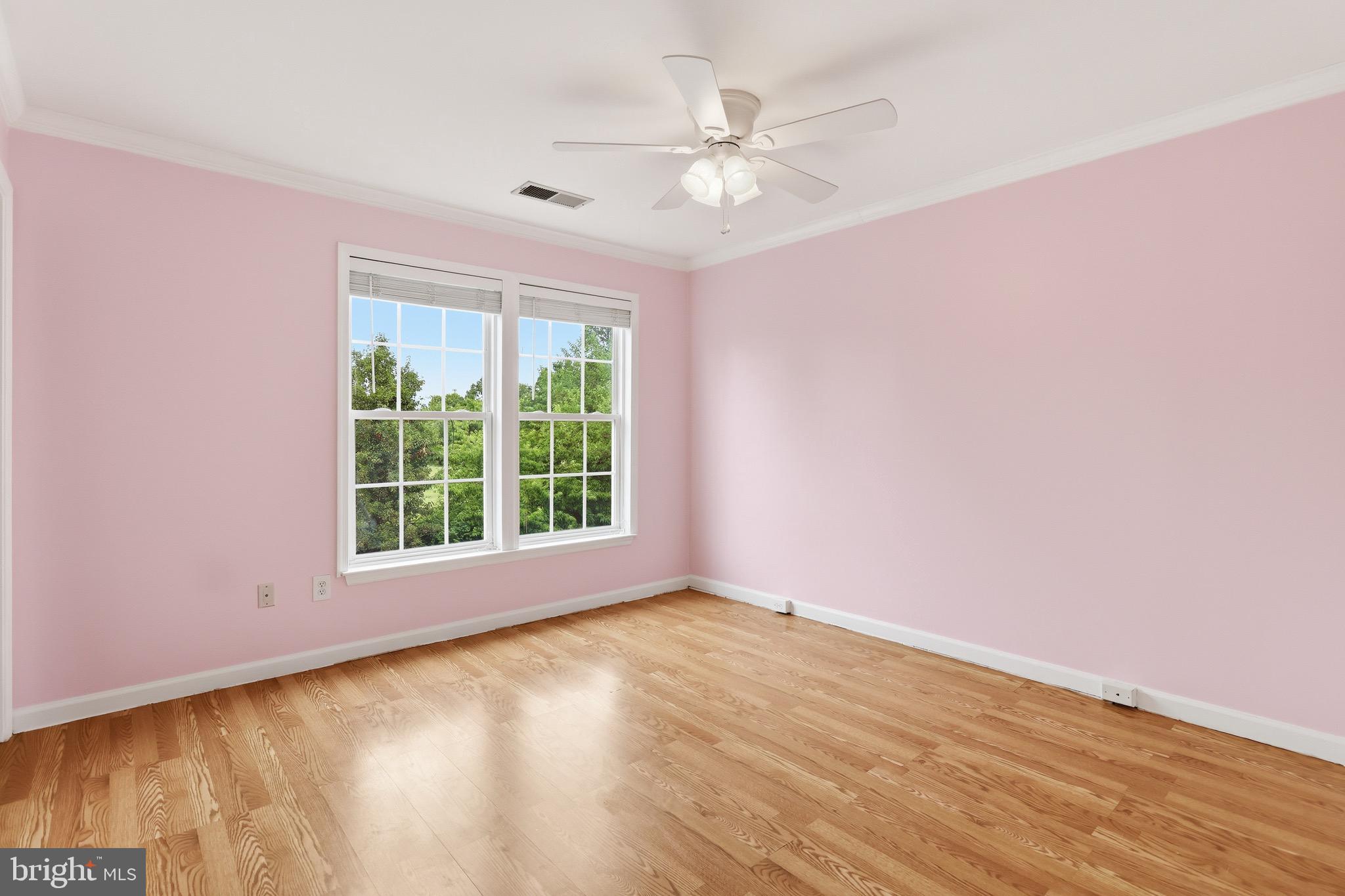ASHBURN MANOR - Residential