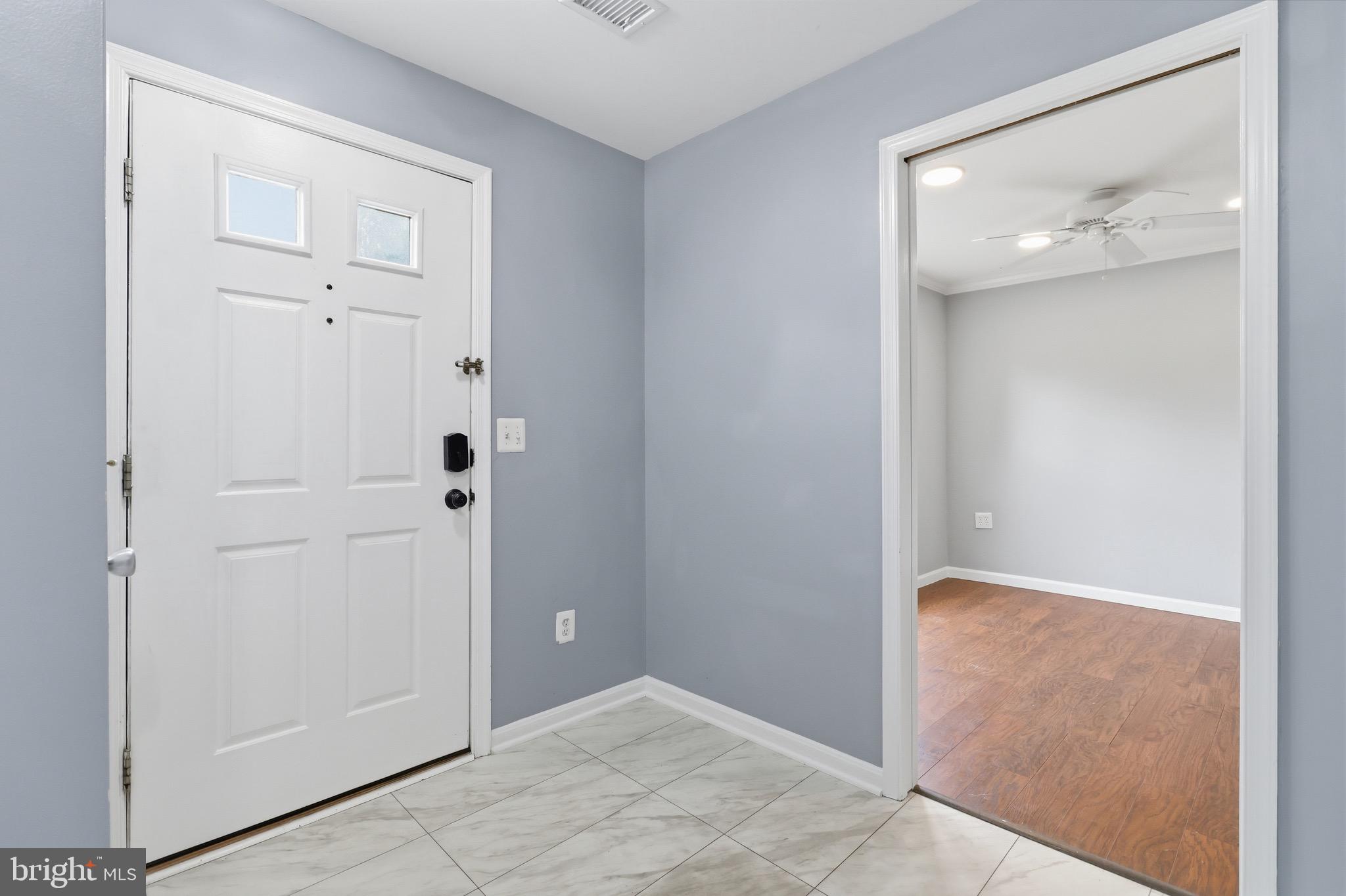ASHBURN MANOR - Residential