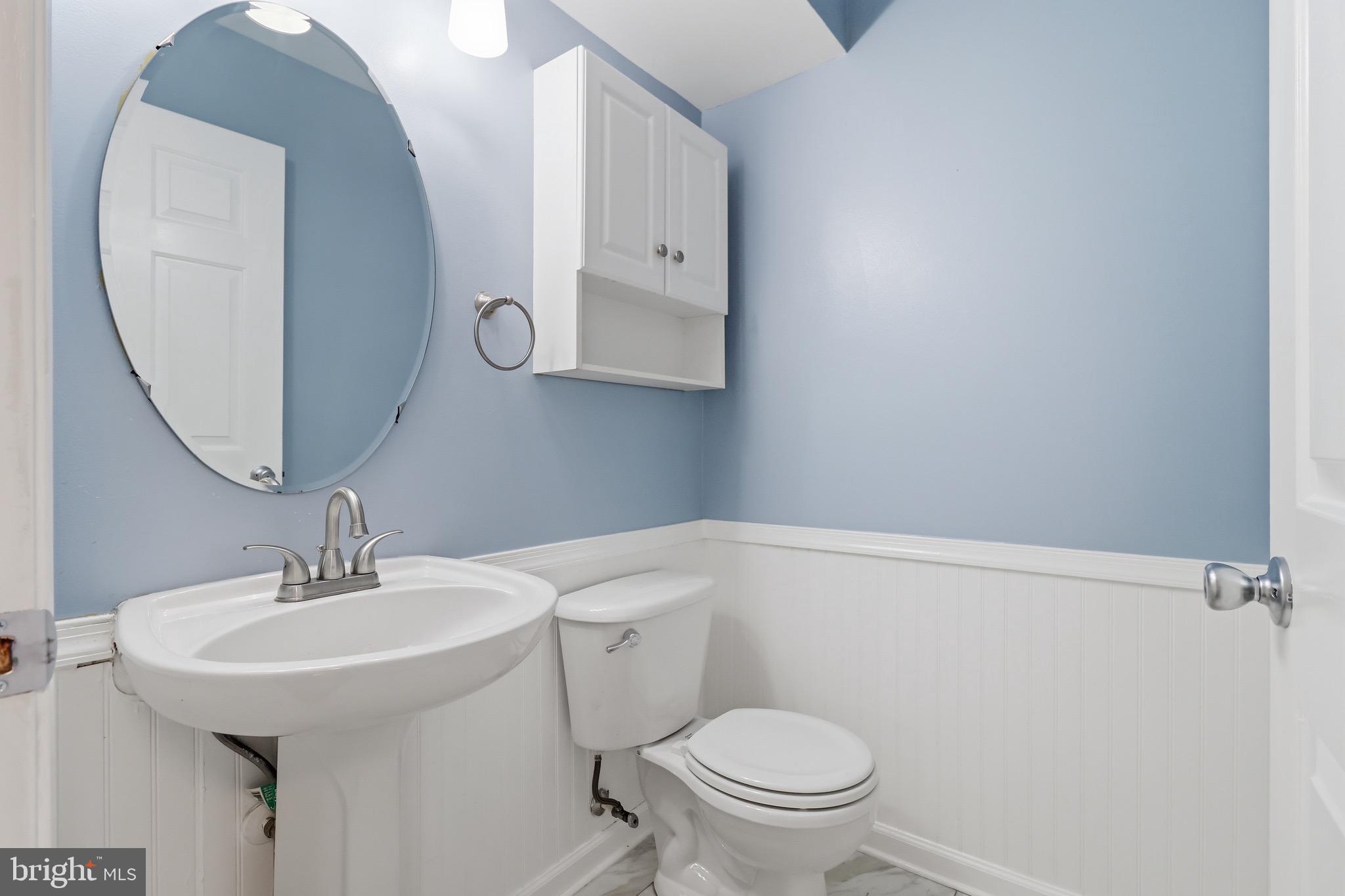 ASHBURN MANOR - Residential