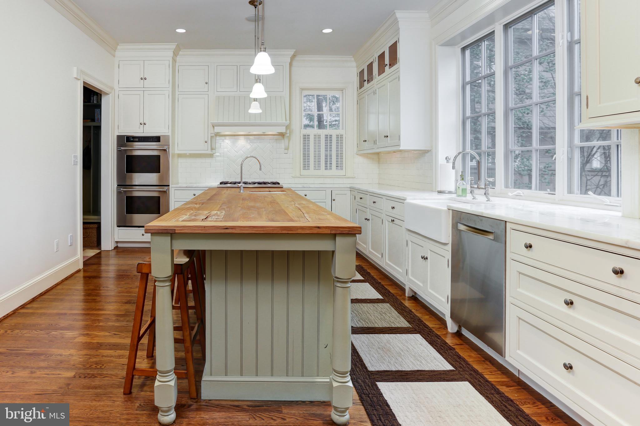 WESLEY HEIGHTS - Residential