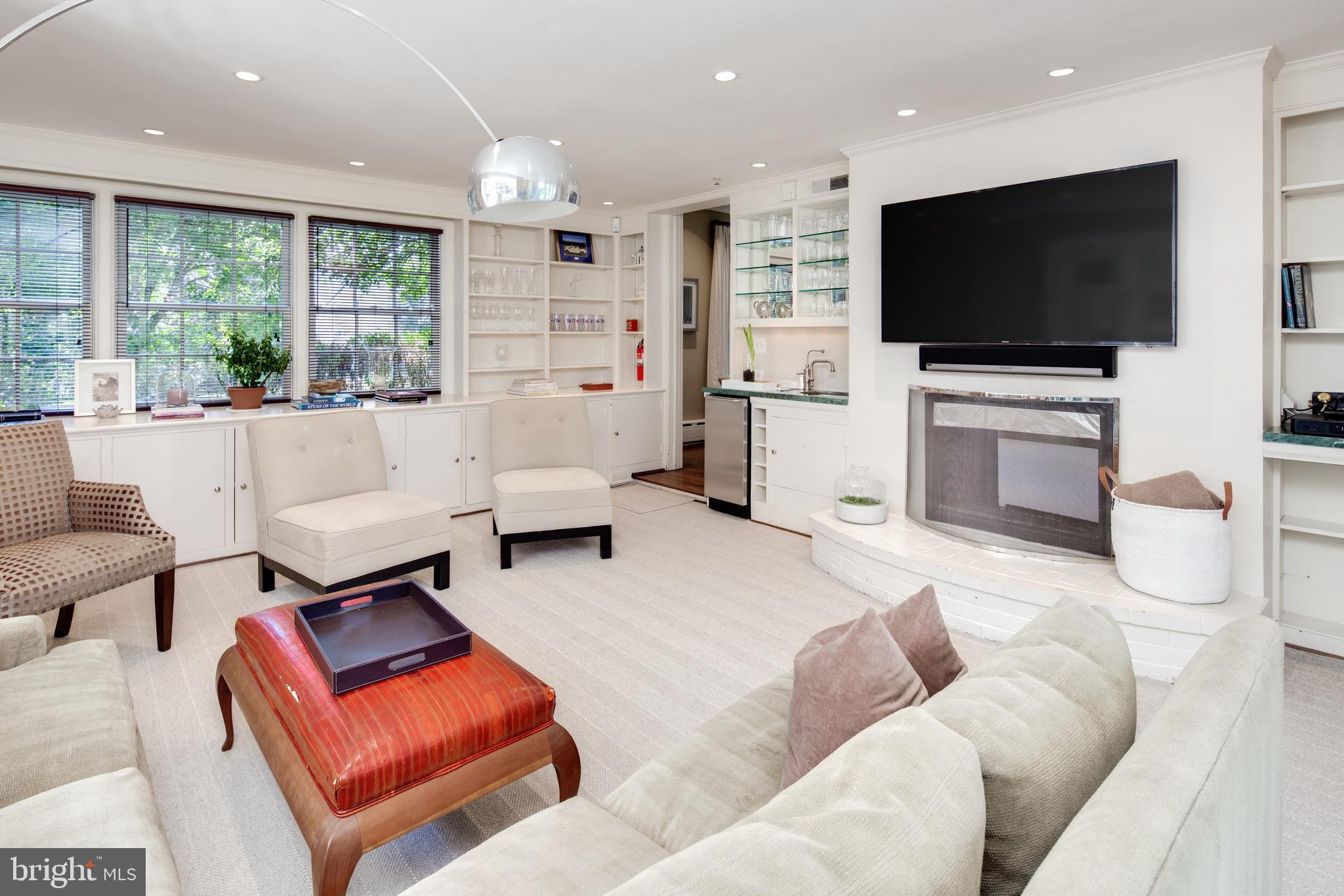 WESLEY HEIGHTS - Residential