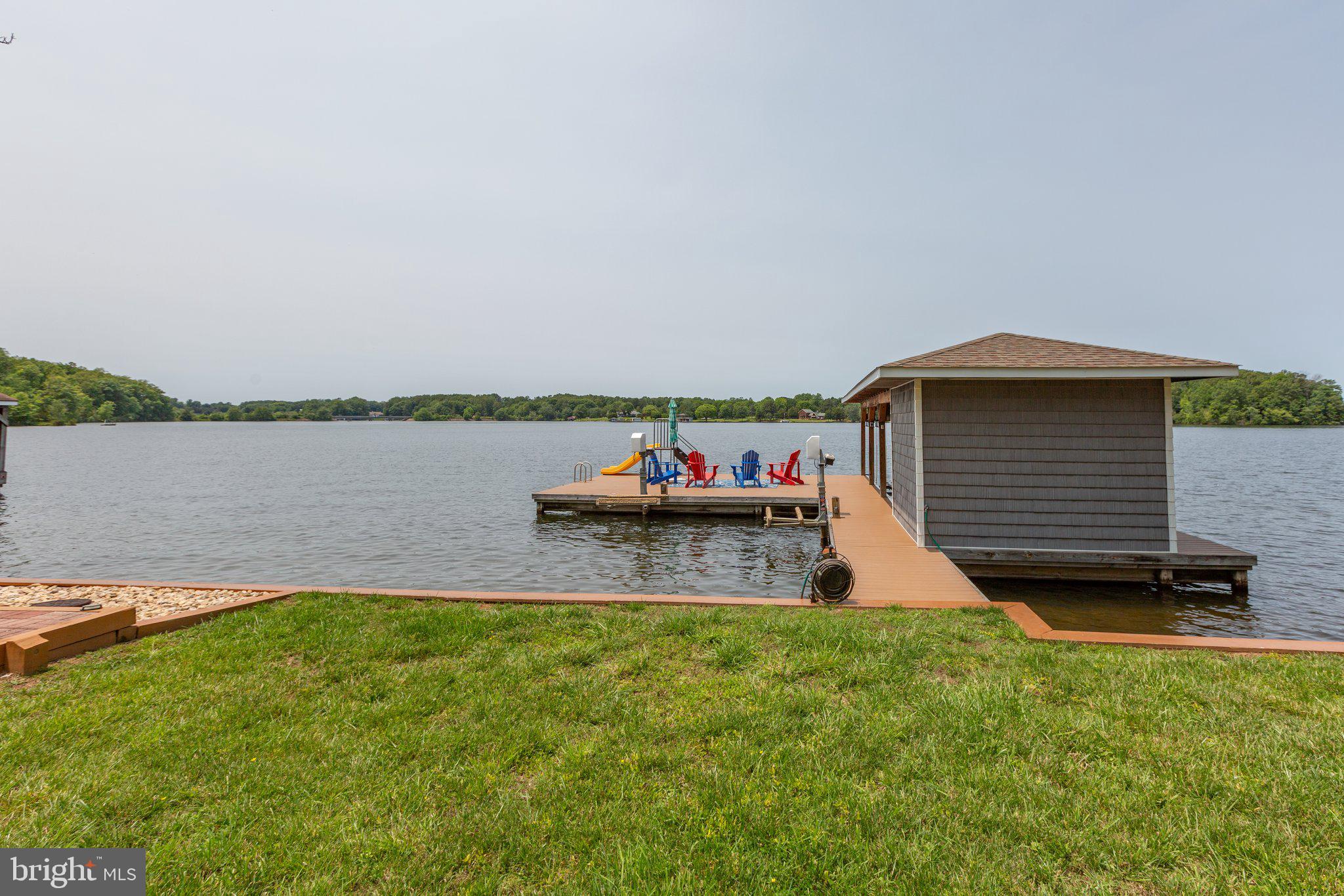 LONG ACRES - Residential