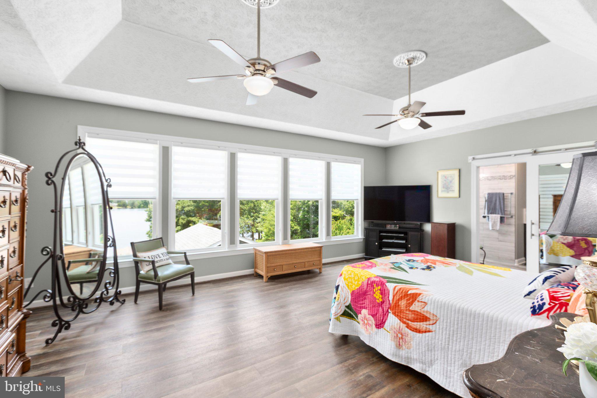 LONG ACRES - Residential