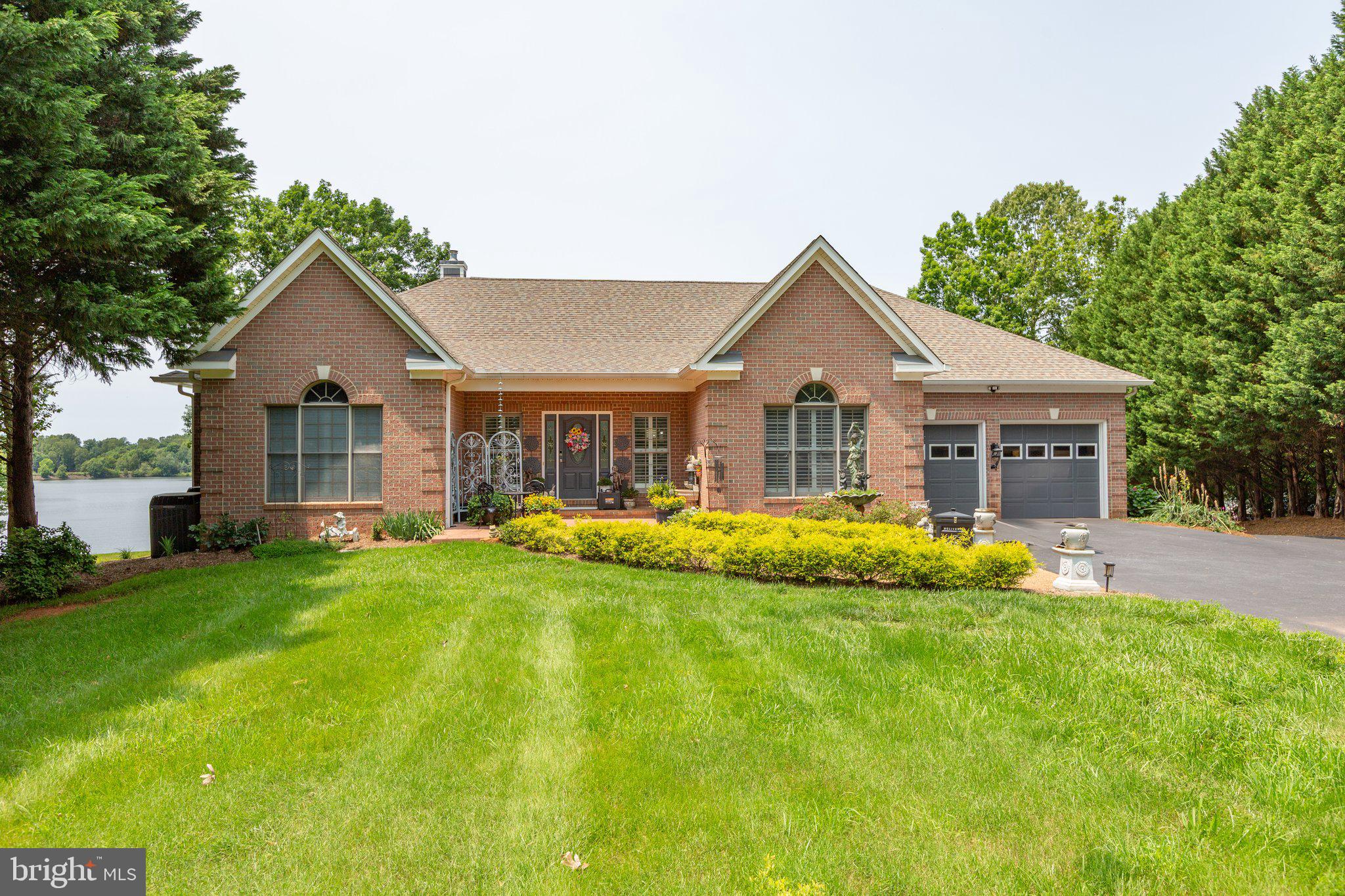 LONG ACRES - Residential