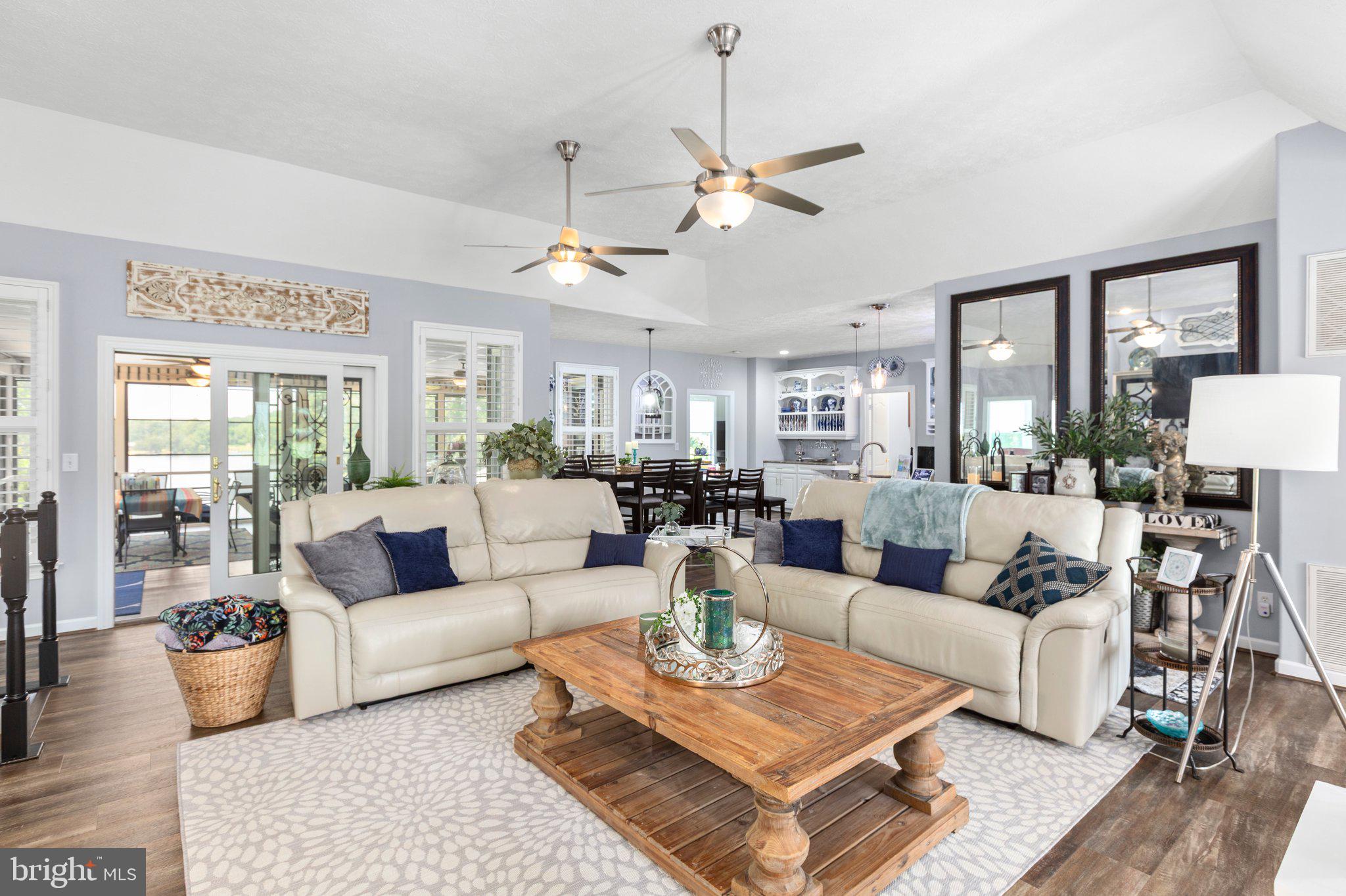 LONG ACRES - Residential
