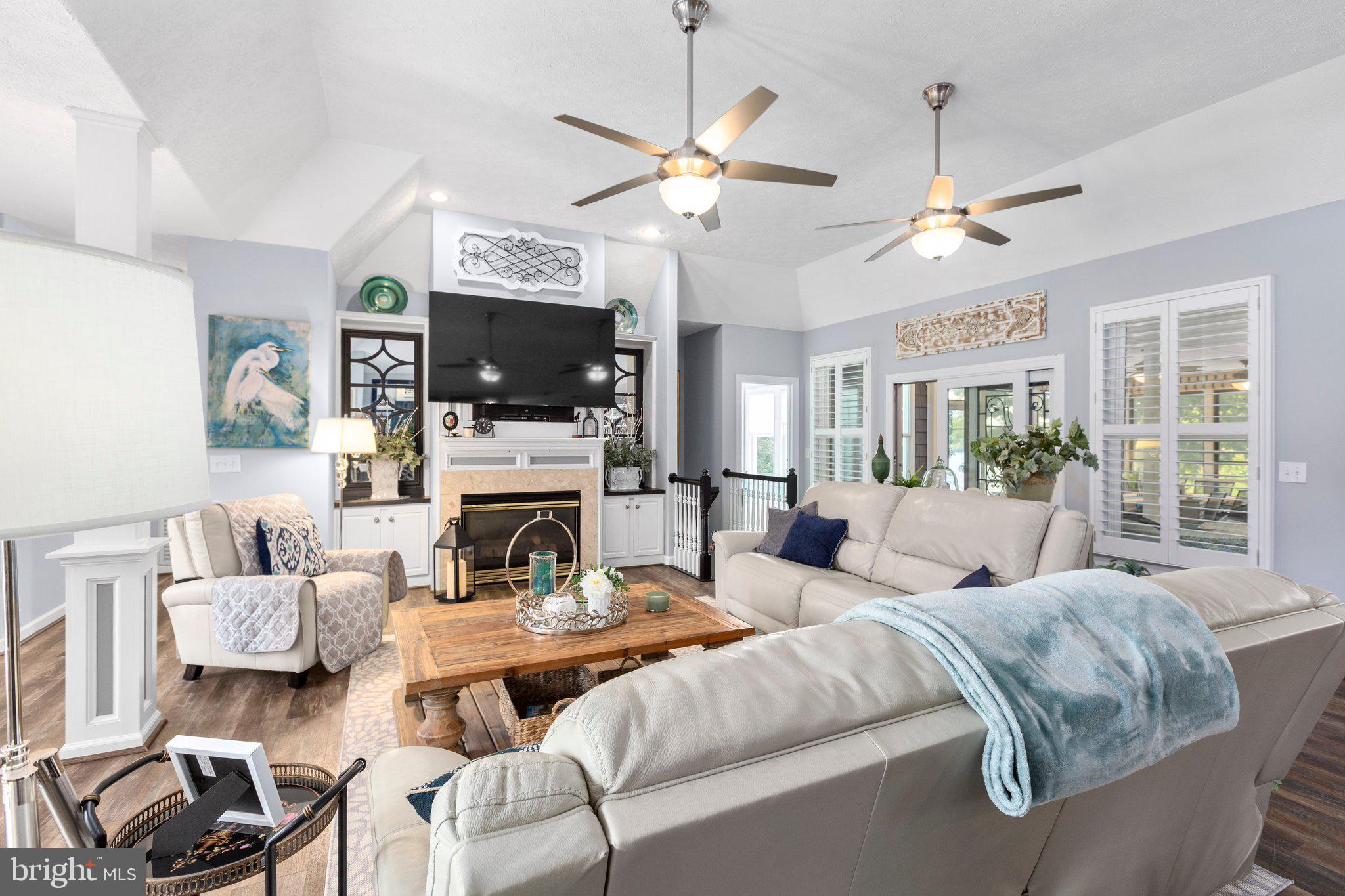 LONG ACRES - Residential