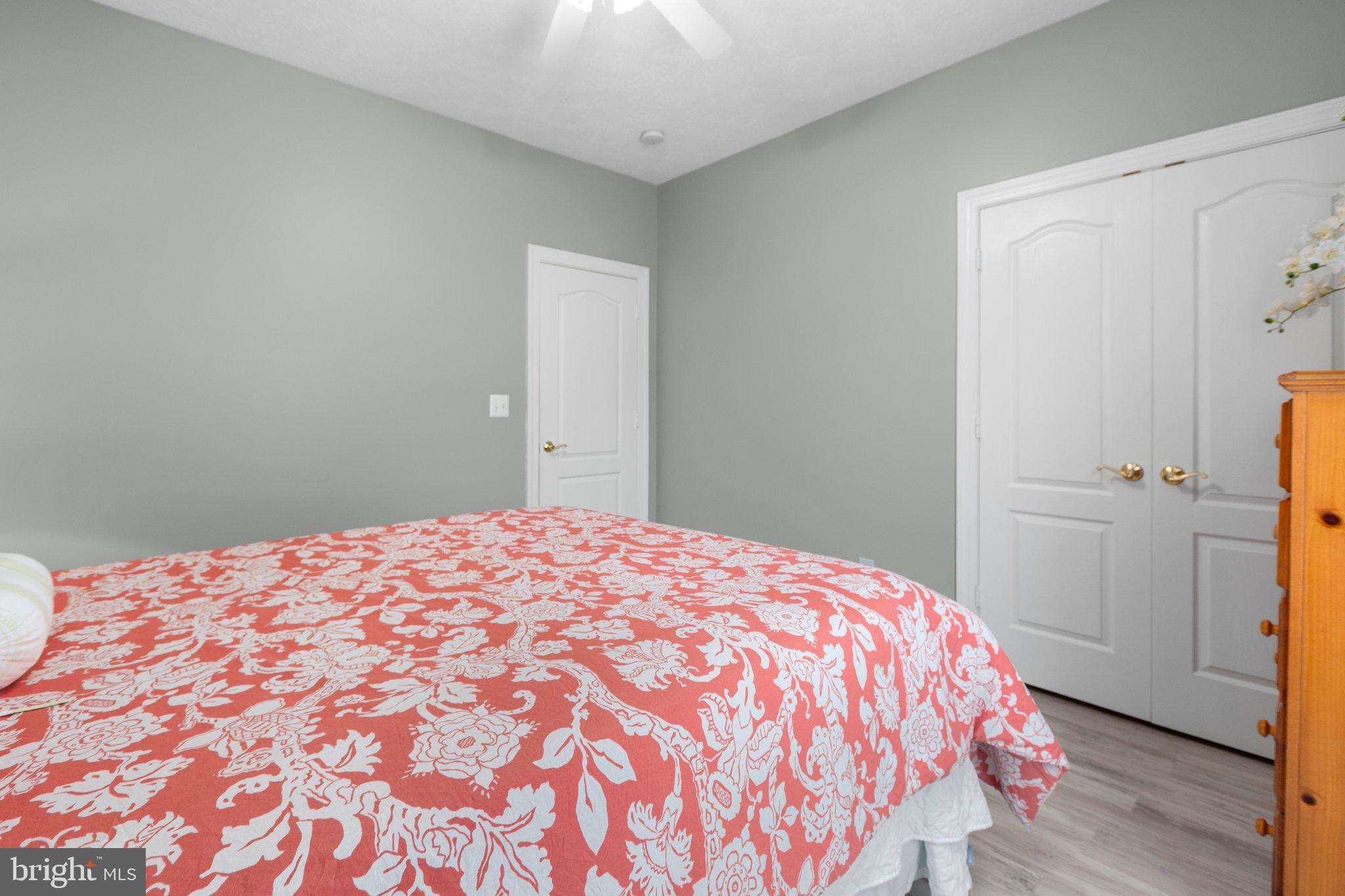 LONG ACRES - Residential