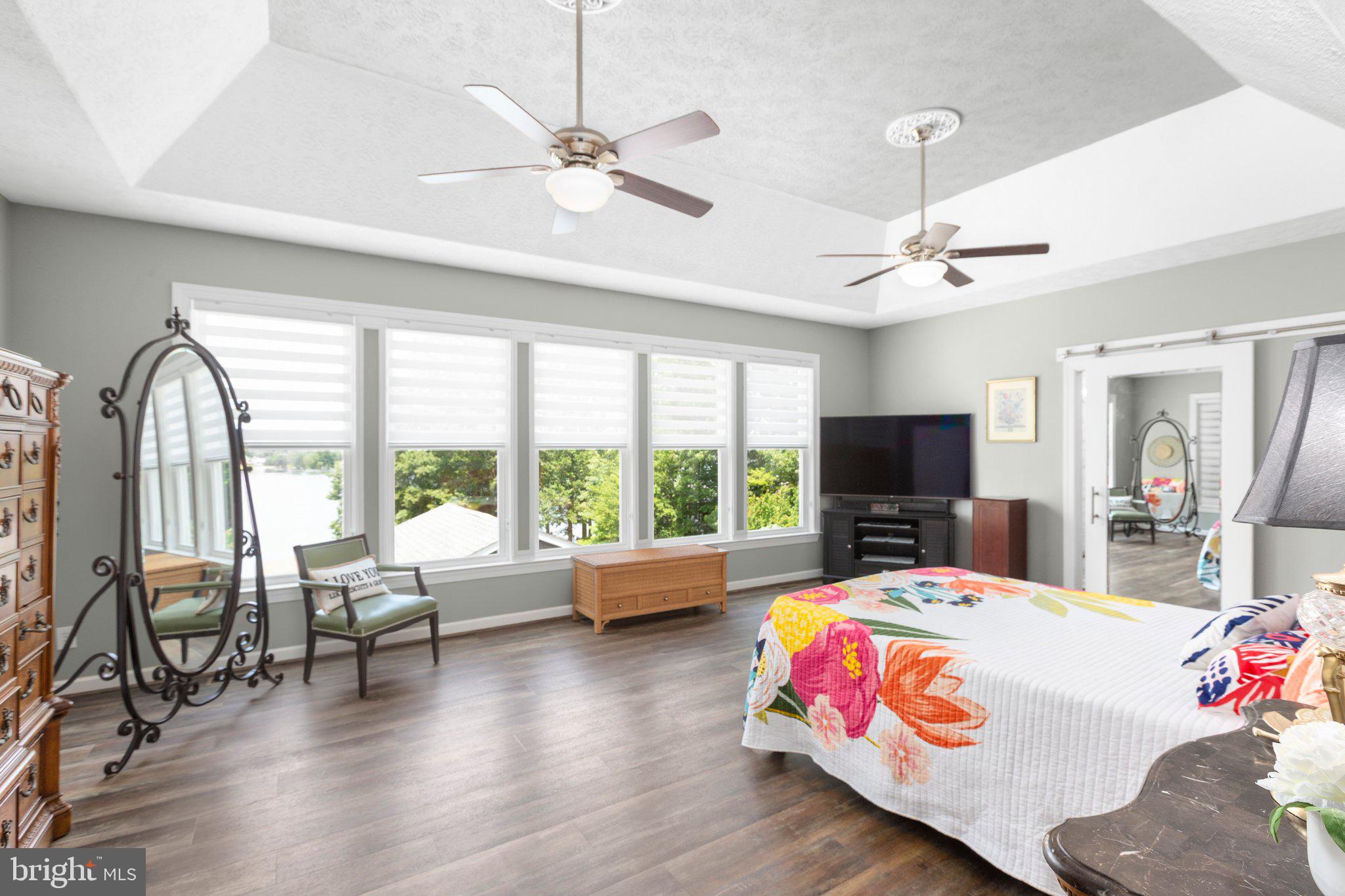 LONG ACRES - Residential