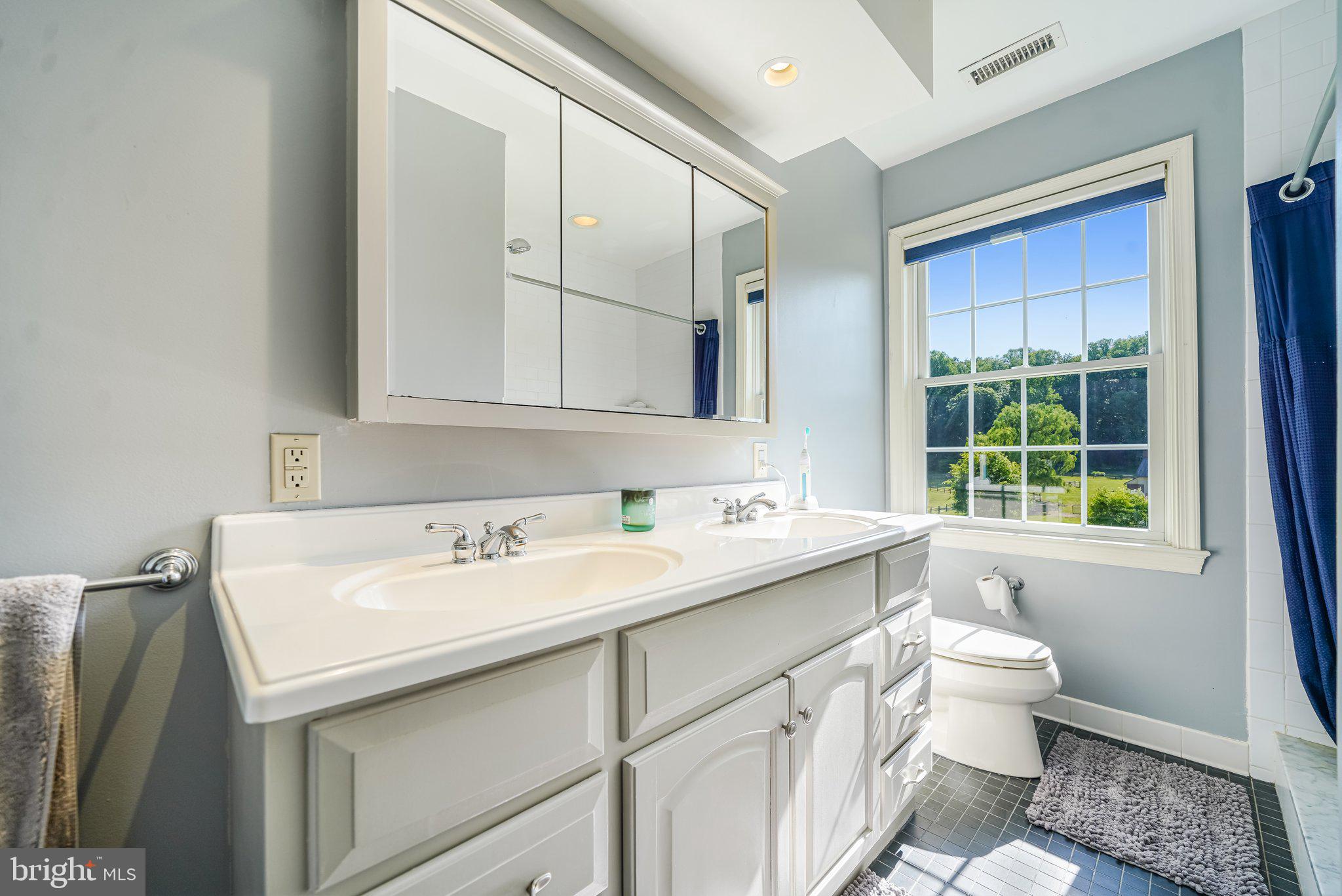 RAINTREE - Residential