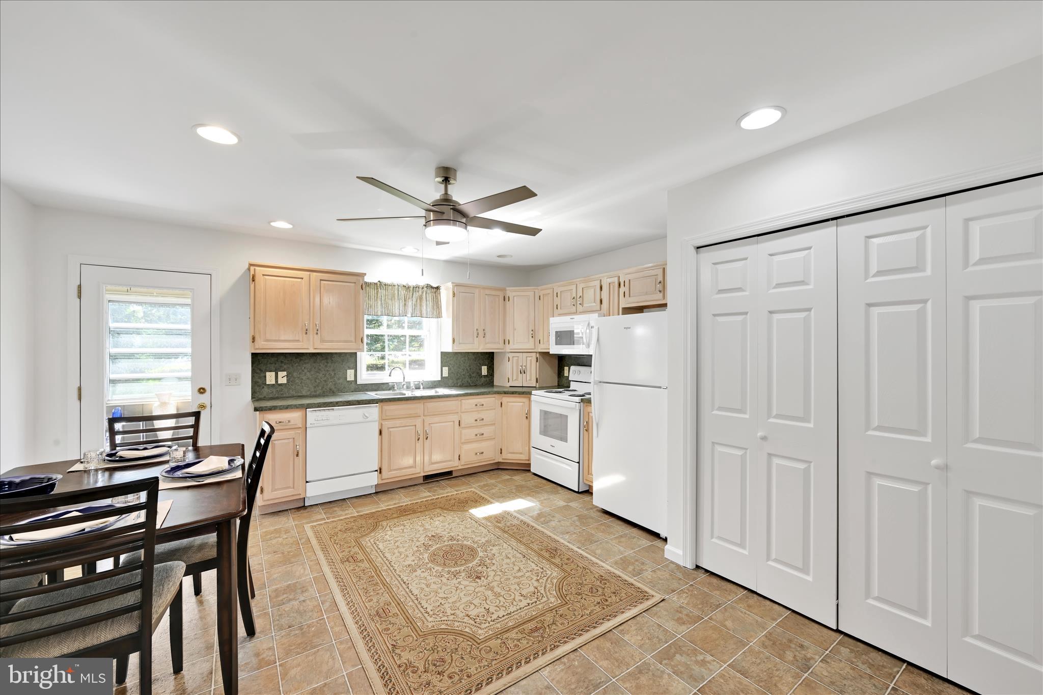GRANDVIEW MEADOWS - Residential
