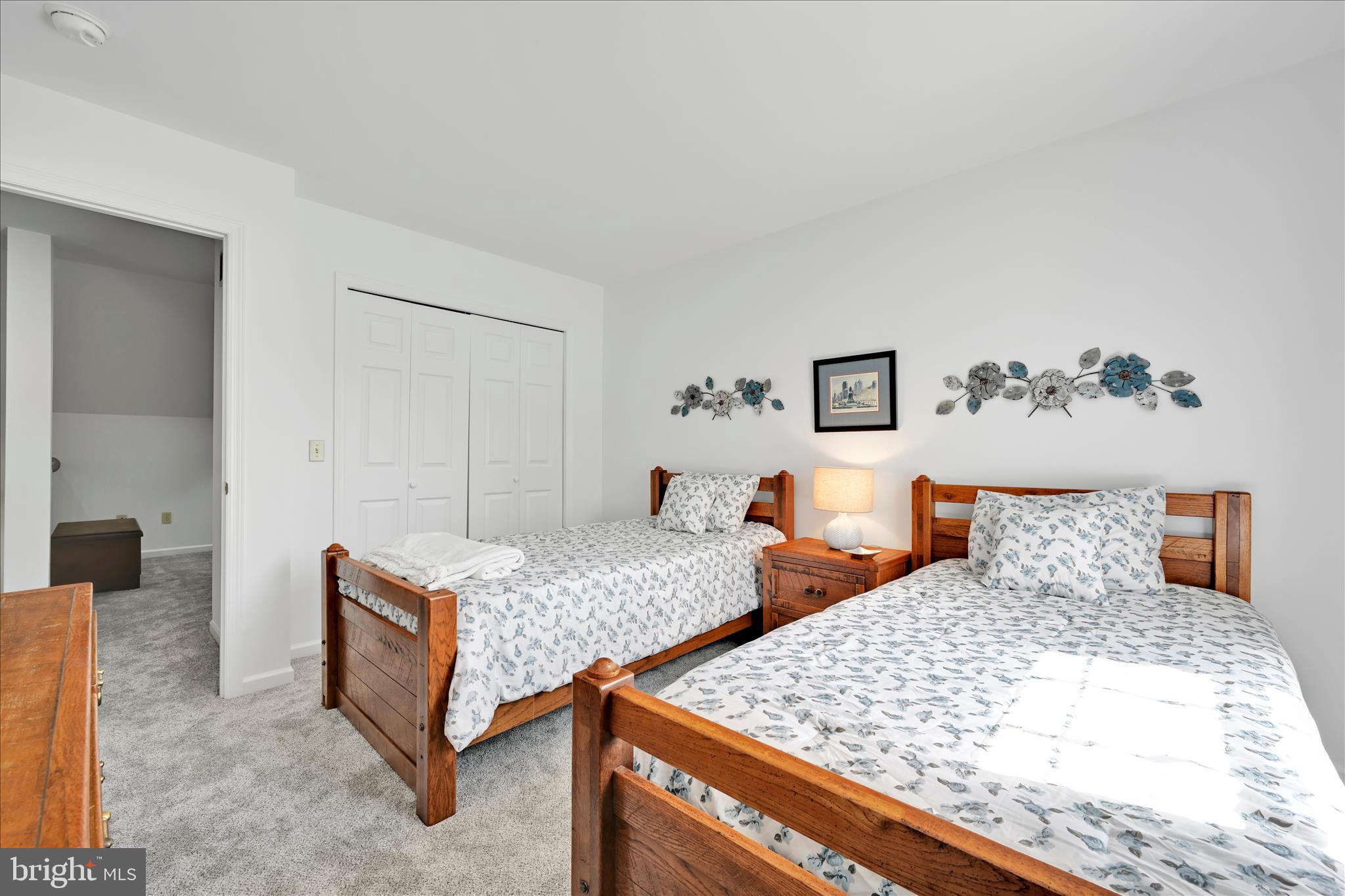 GRANDVIEW MEADOWS - Residential