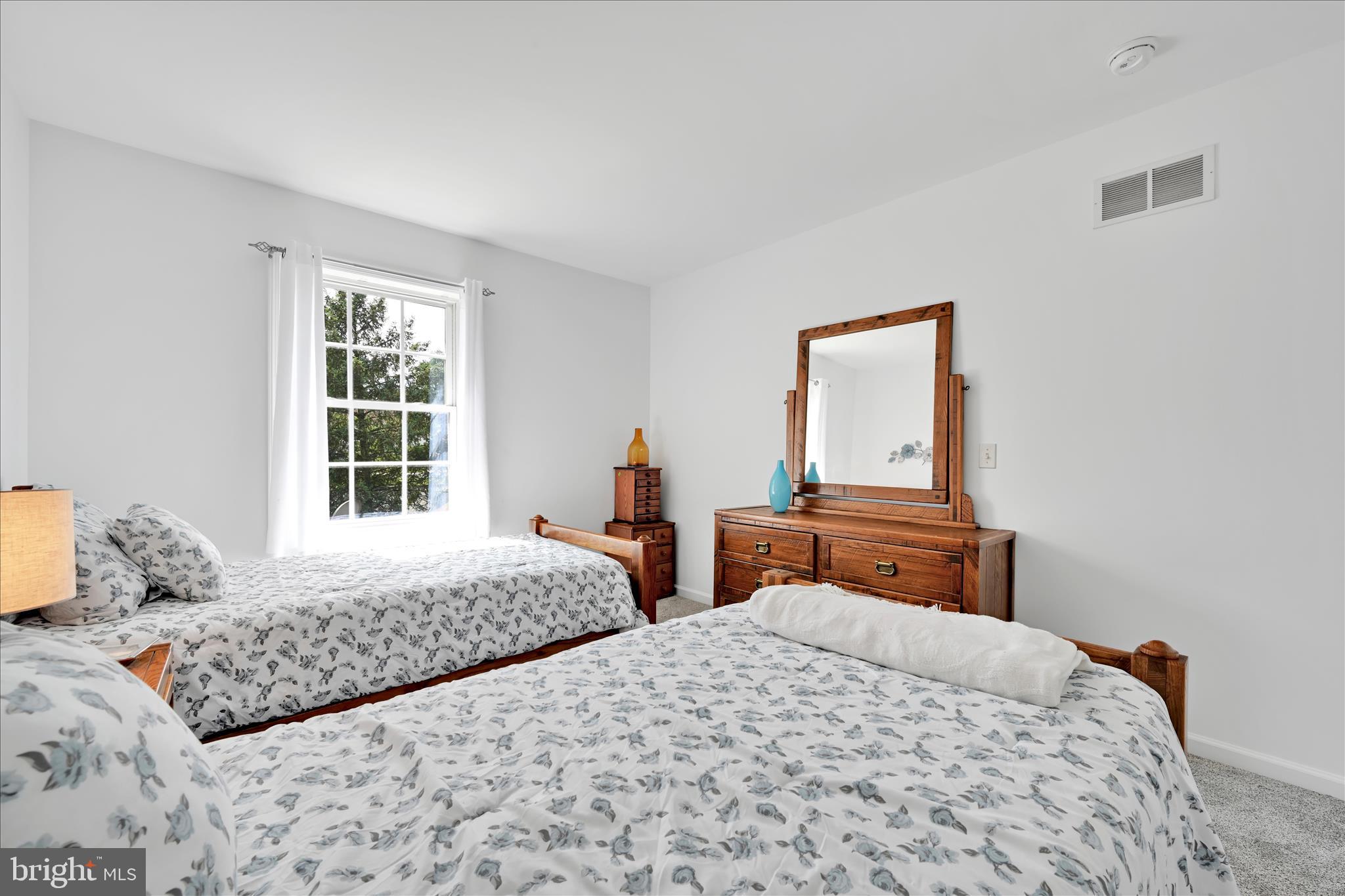 GRANDVIEW MEADOWS - Residential