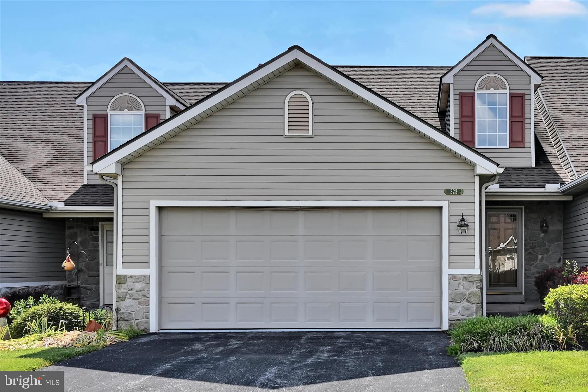 GRANDVIEW MEADOWS - Residential