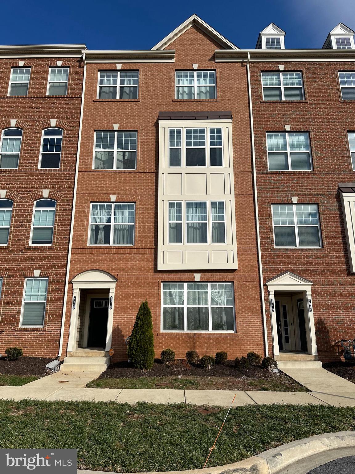 Welcome to this beautiful Westview South condominium—modern living in one of Frederick’s most convenient locations. This two-level home features a bright, open layout with a spacious kitchen that includes a large eat-in island, gas cooking, stainless steel appliances, granite counters, and abundant cabinetry. The adjoining living and dining area creates a seamless space ideal for gatherings and everyday comfort. Upstairs you’ll find three well-sized bedrooms and a versatile loft just outside the primary suite, perfect for remote work or a cozy lounge area. The laundry is also conveniently located on the upper level. A one-car garage, driveway space, and ample additional parking make day-to-day living easy. Residents can enjoy the community clubhouse, outdoor pool, and tot-lot. Westview South offers beautifully maintained surroundings and quick access to nearby restaurants, entertainment, and the movie theater.