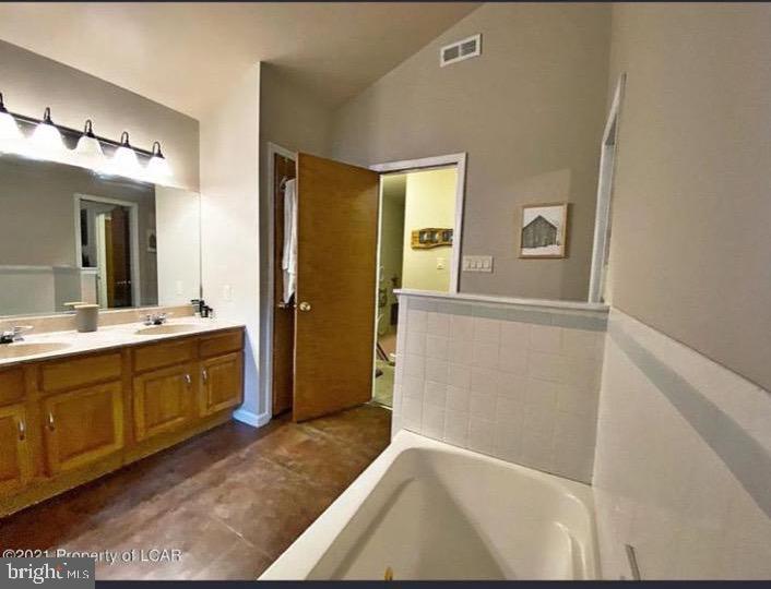 BEECH MT LAKES - Residential