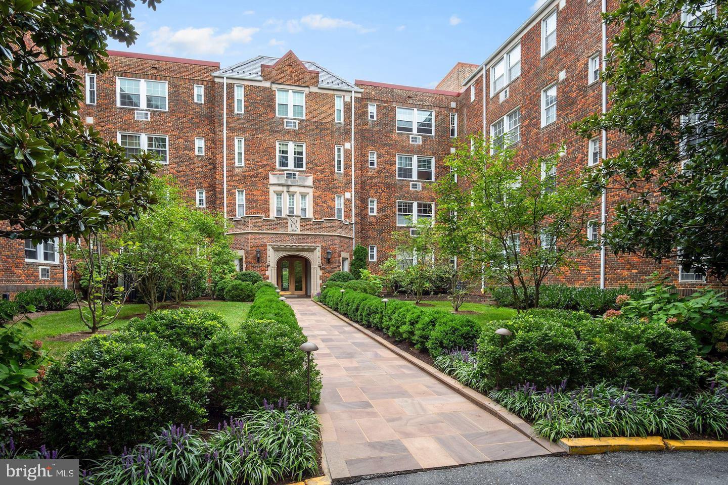 CATHEDRAL HEIGHTS - Residential Lease