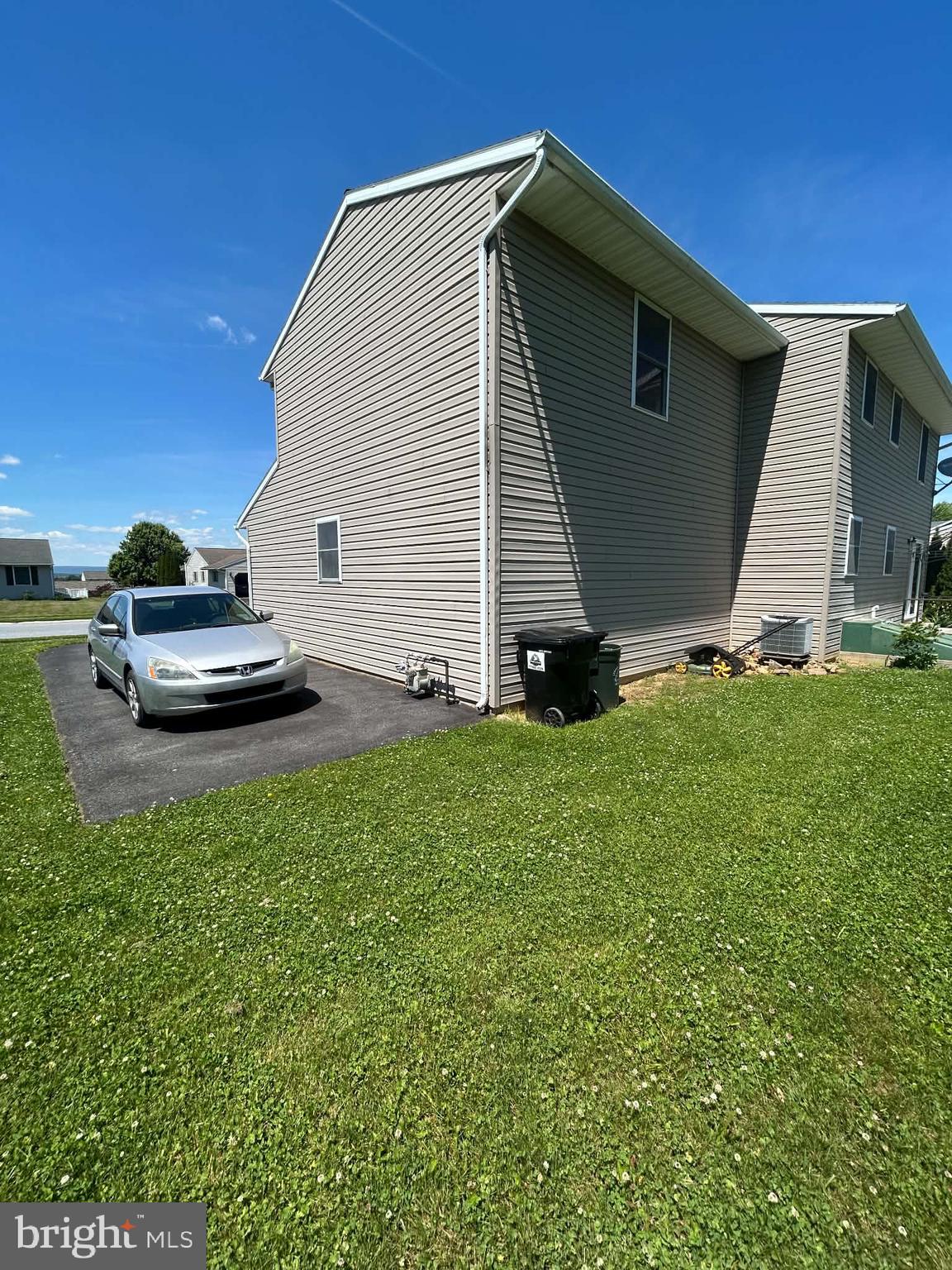 NEWBURG VILLAGE - Residential