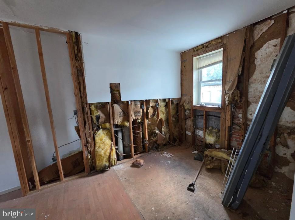 NORTHERN LIBERTIES - Commercial Sale