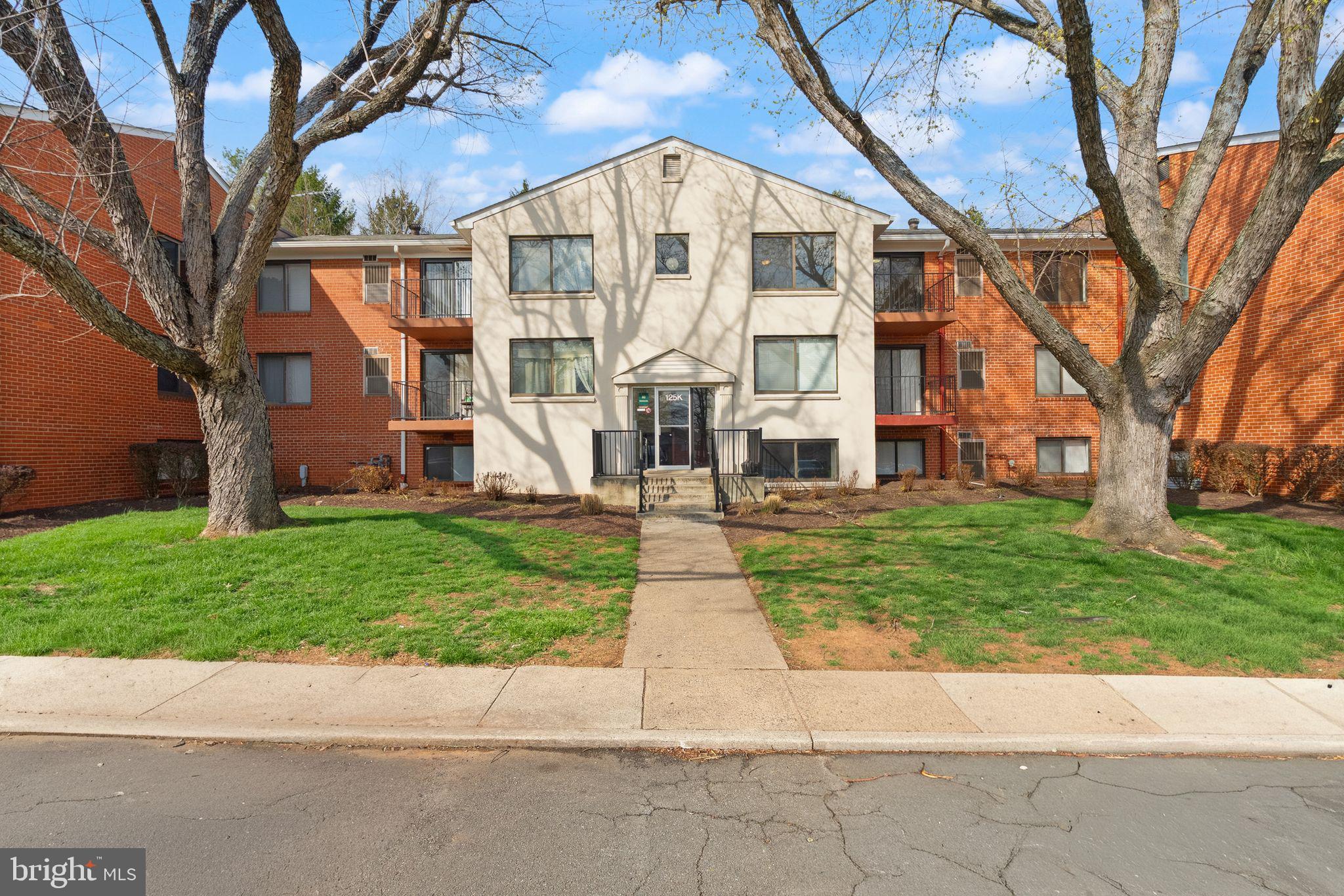 ***SPECIAL RATE BUYDOWN-FROM LENDER***MOTIVATED SELLER***Turnkey Condo in Country Club Green! This top-floor condo offers a bright, move-in-ready home with a long list of recent upgrades, all in a very convenient Leesburg location. Step inside to an open-concept living and dining space with large south-facing windows that bring in natural sunlight. Sliding doors open to a private balcony overlooking the community and pool, making it easy to move between indoor and outdoor living. The kitchen was fully updated in 2024 with new appliances, all-white cabinetry, and granite countertops that extend to a bar area perfect for casual meals and conversation. The electric range can be easily converted back to gas if preferred. The home also features updated flooring throughout, crown molding and chair rail detail, an updated electrical panel, and an updated bathroom vanity. Down the hall, the bedroom is served by two closets, with additional linen storage in the hallway, and a full bathroom. The top-floor position means no footsteps overhead and less foot traffic in the hallway compared to lower-level units. The community itself is in the middle of its own refresh, with pool and kids’ pool renovations, updated entryways, and new flooring in common areas underway. The condo fee covers water, trash, and building maintenance. Beyond the community, Loudoun County recently acquired the former 25-acre golf course nearby, with plans to transform it into public parkland and green space. And downtown Leesburg, with all its shops and restaurants, is just minutes away, along with easy access to commuter routes, shopping centers, and all the best of Loudoun wine, farm, and horse country. A well-located, thoughtfully updated home!