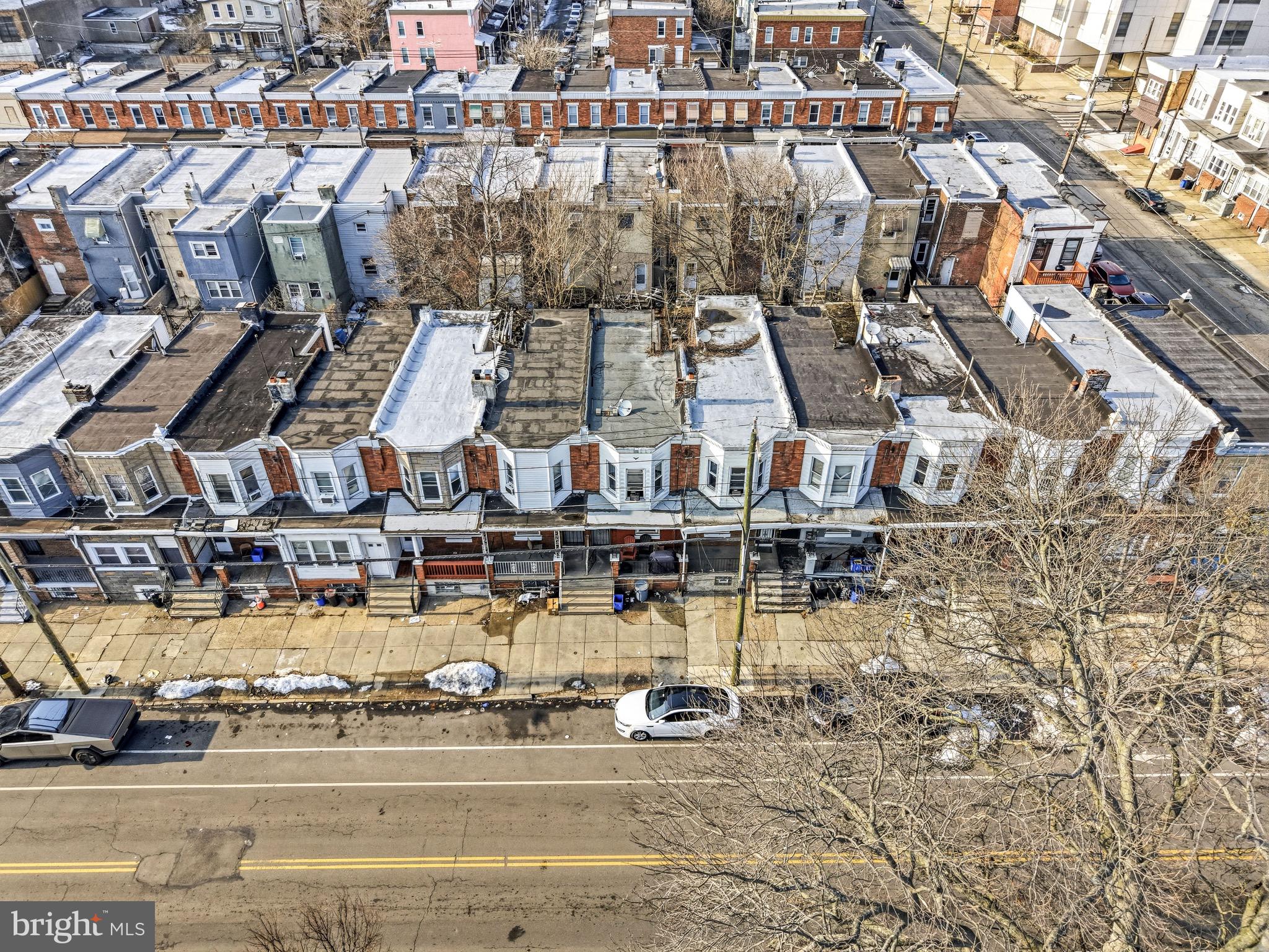 ELMWOOD PARK - Residential