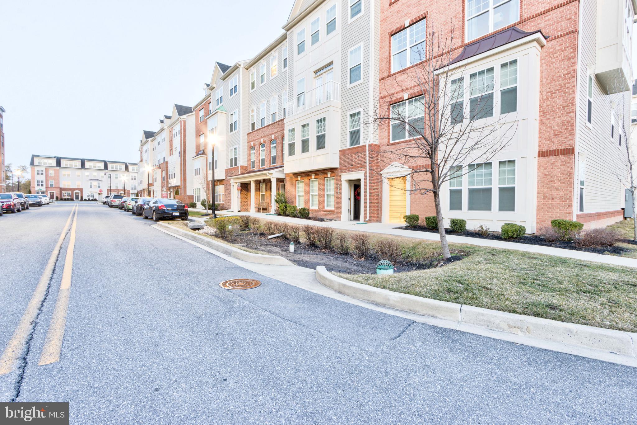 OXFORD SQUARE - Residential