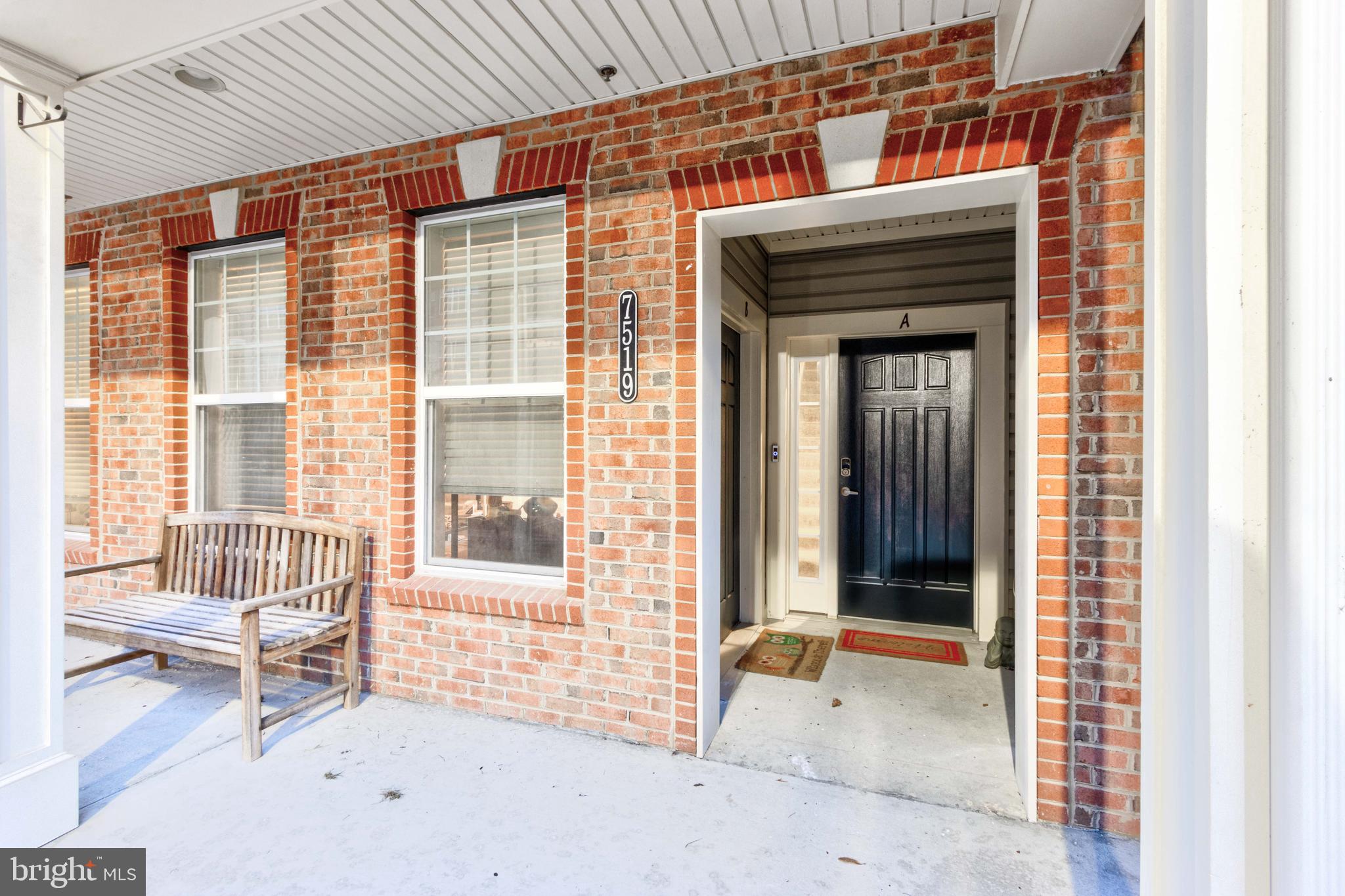 OXFORD SQUARE - Residential