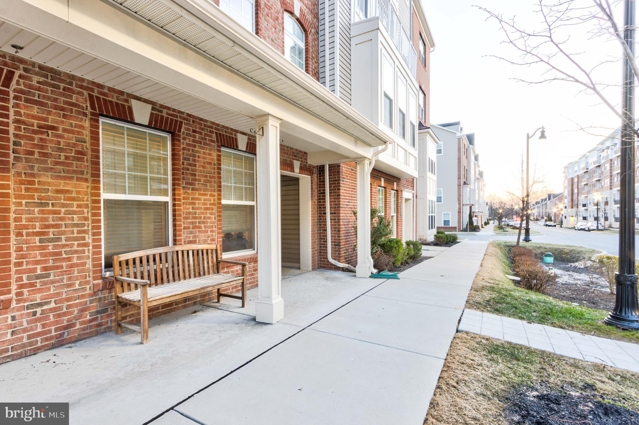 OXFORD SQUARE - Residential