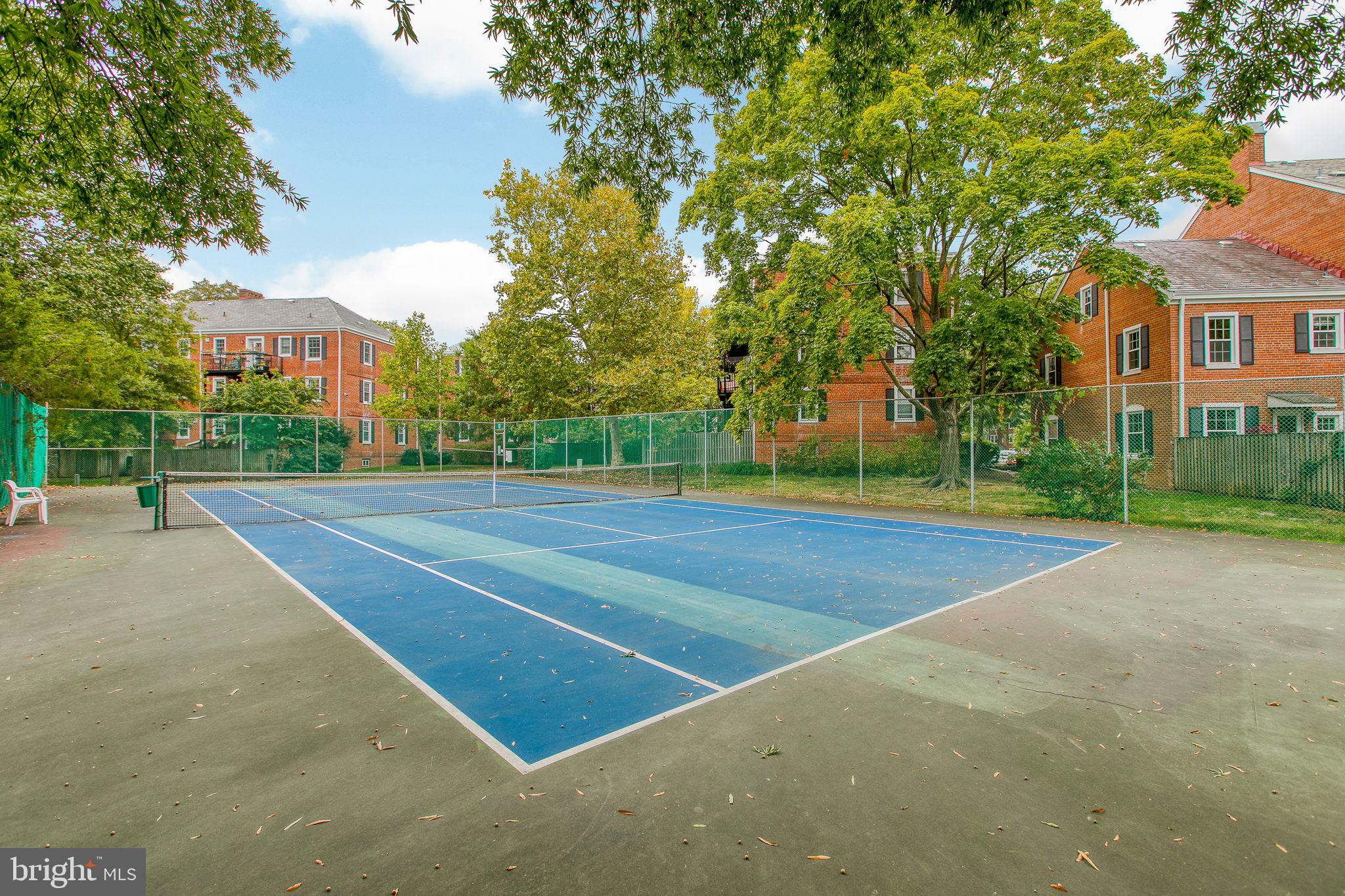 FAIRLINGTON VILLAGES - Residential