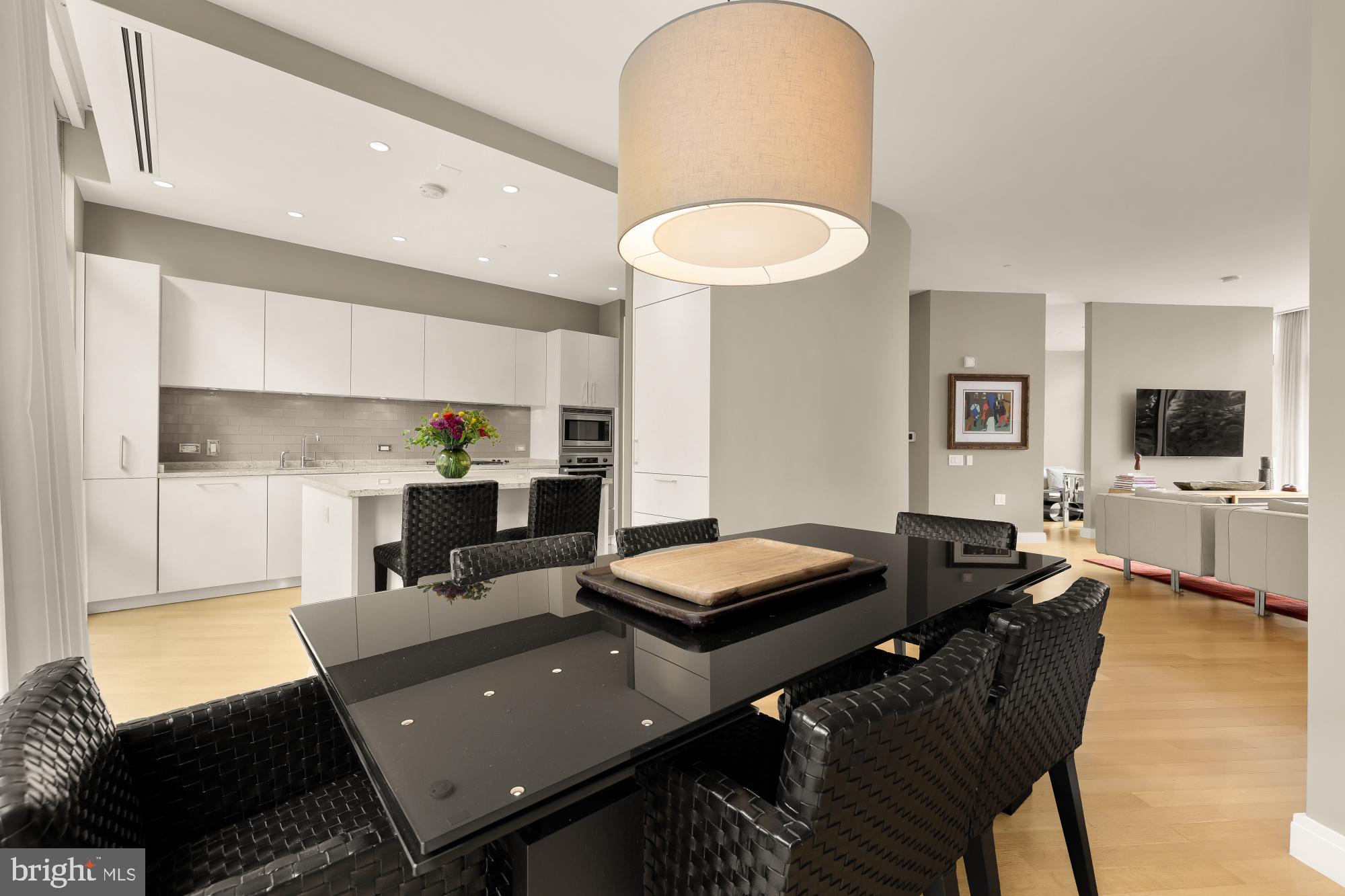 WEST END - Residential