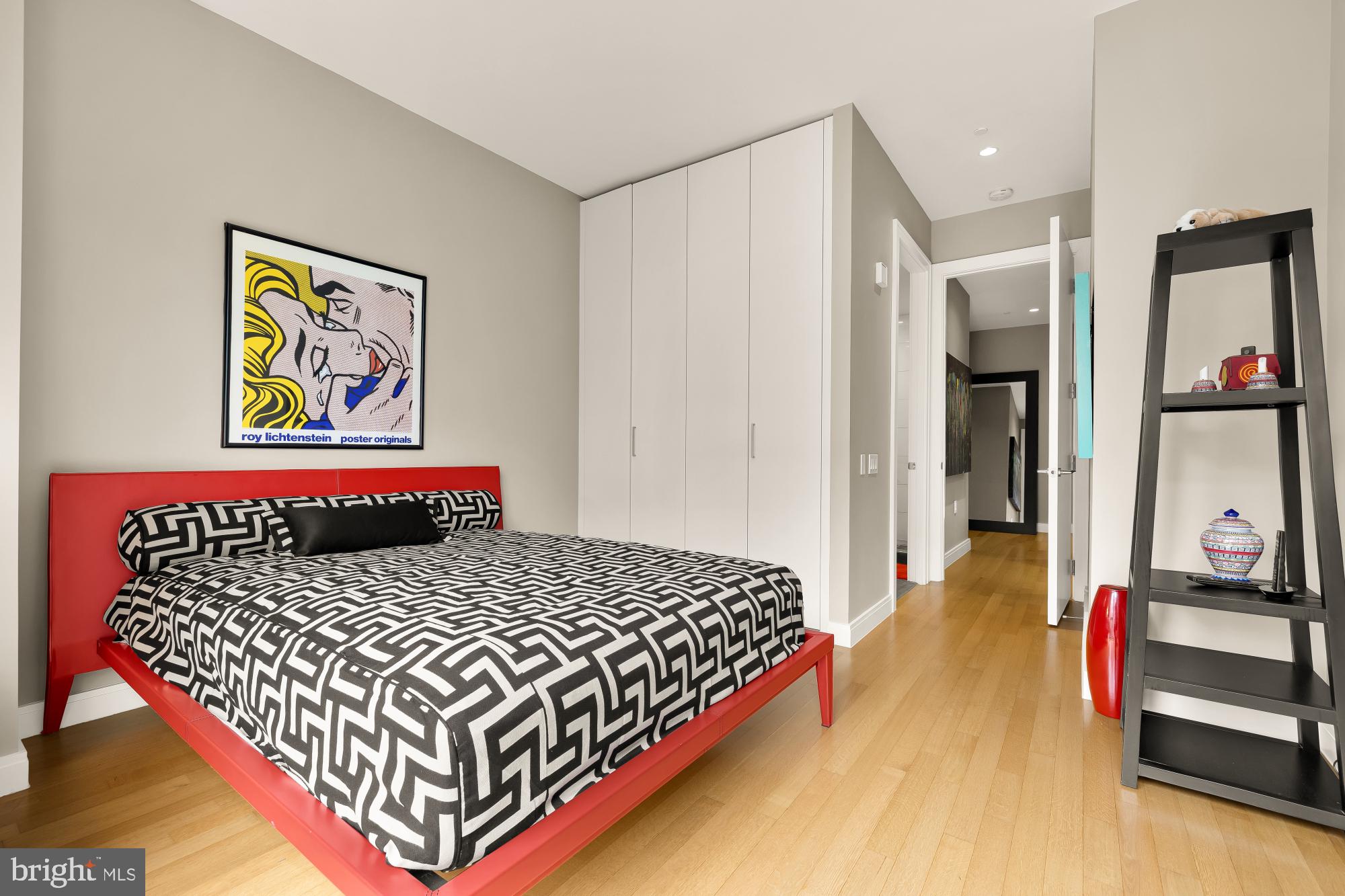 WEST END - Residential
